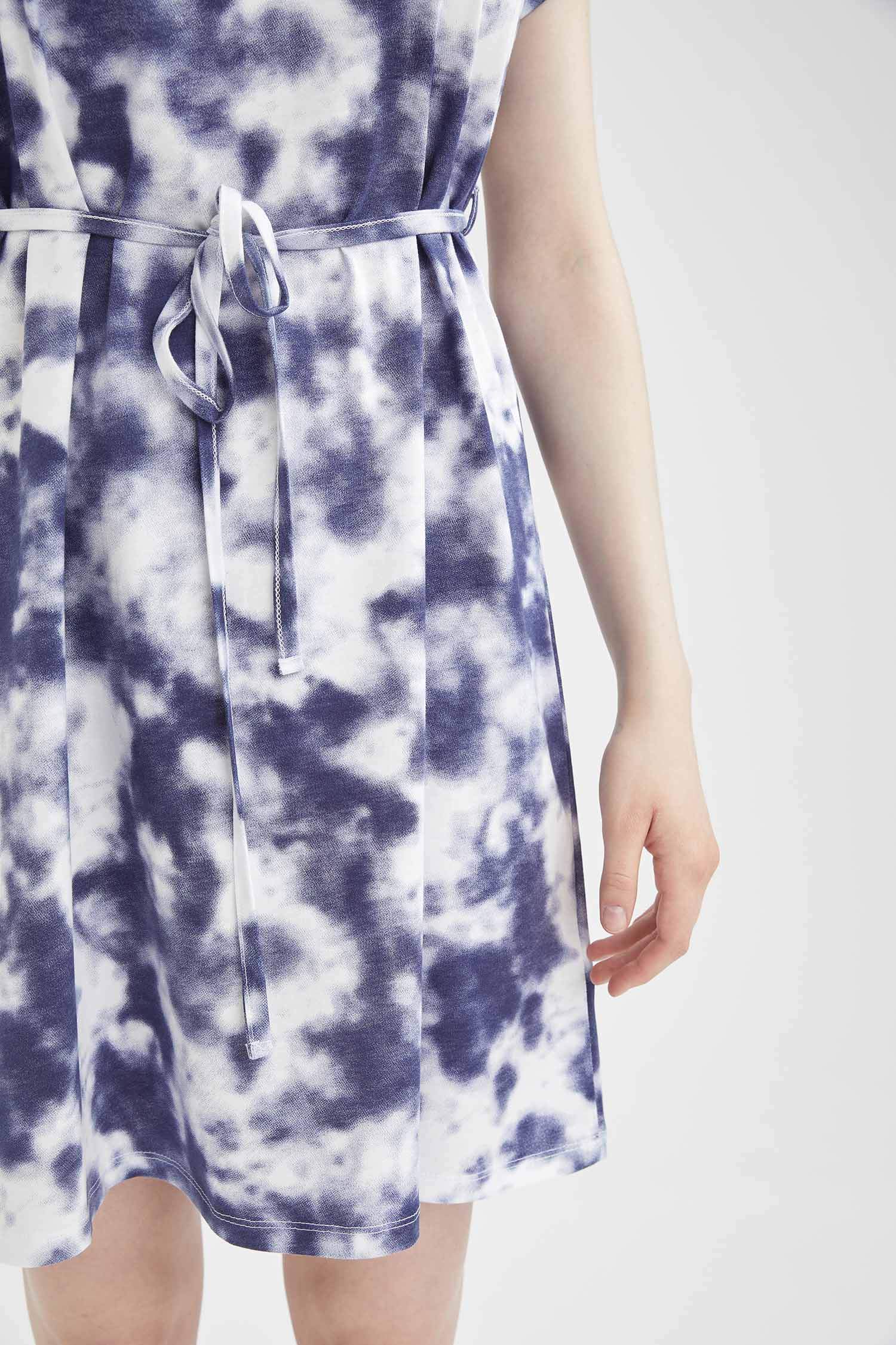 Batik Baskılı Beli Bağcıklı Yazlık Mini Elbise