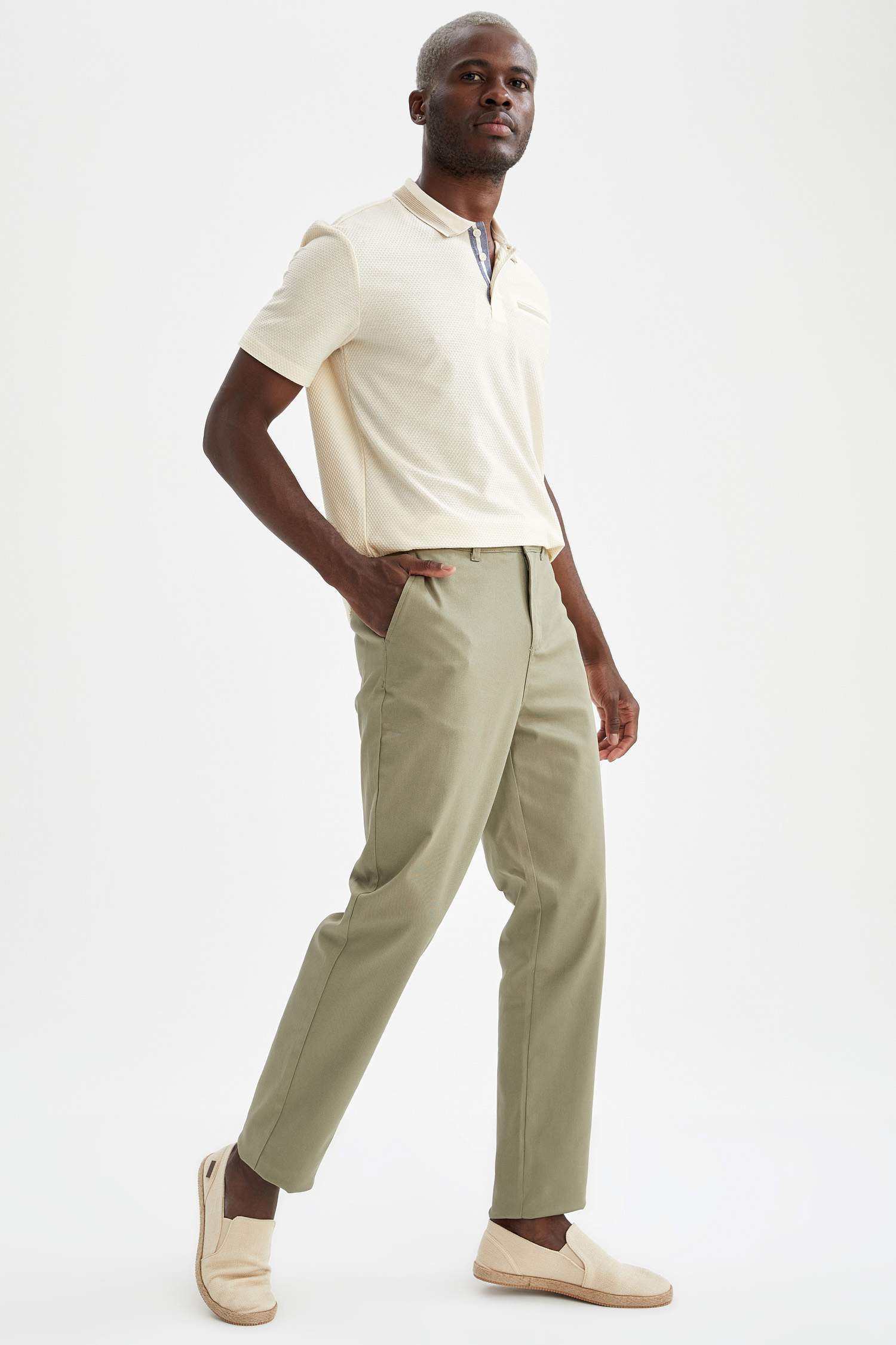 New Regular Fit Basic Chino Pantolon