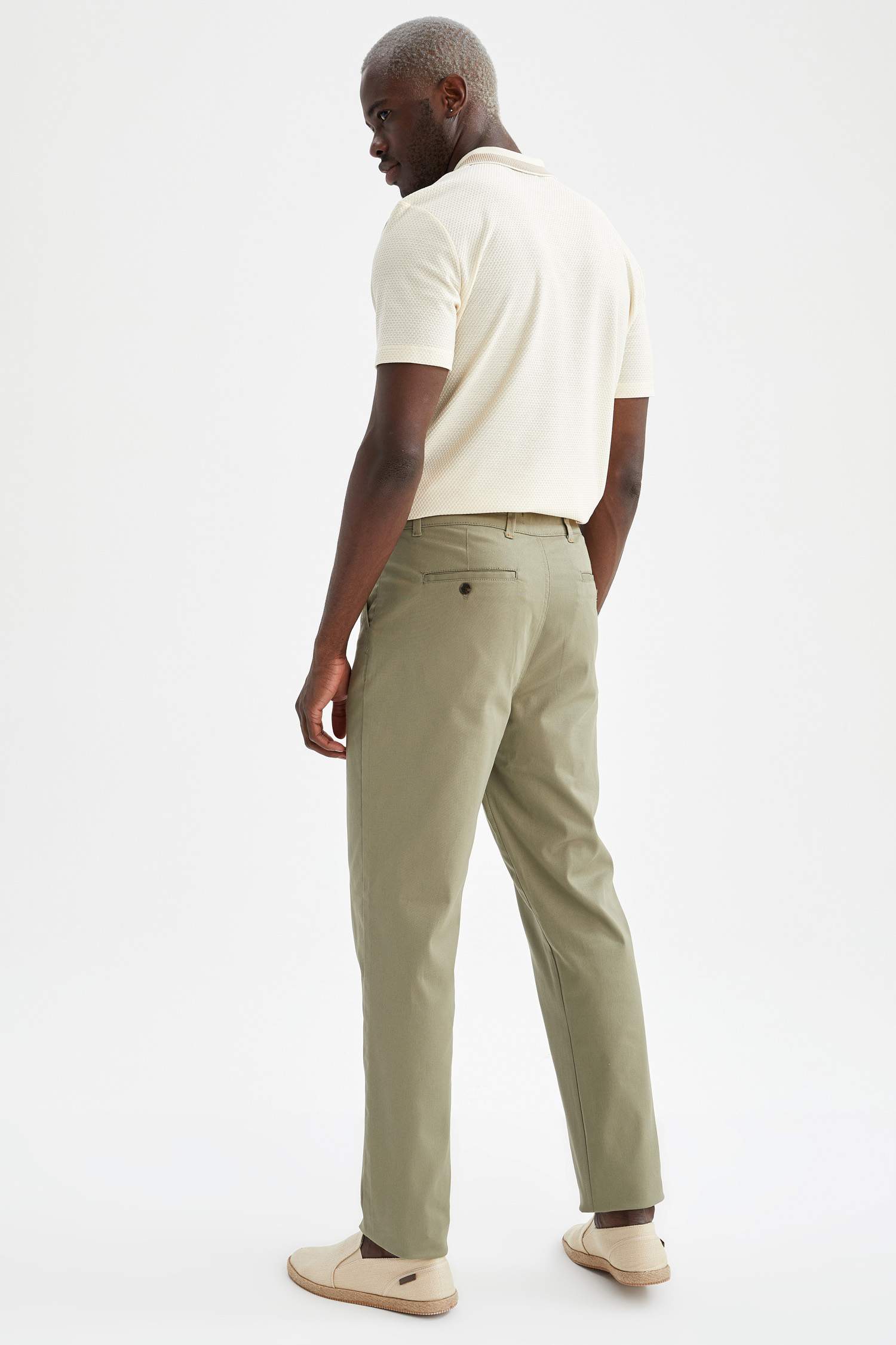 New Regular Fit Basic Chino Pantolon