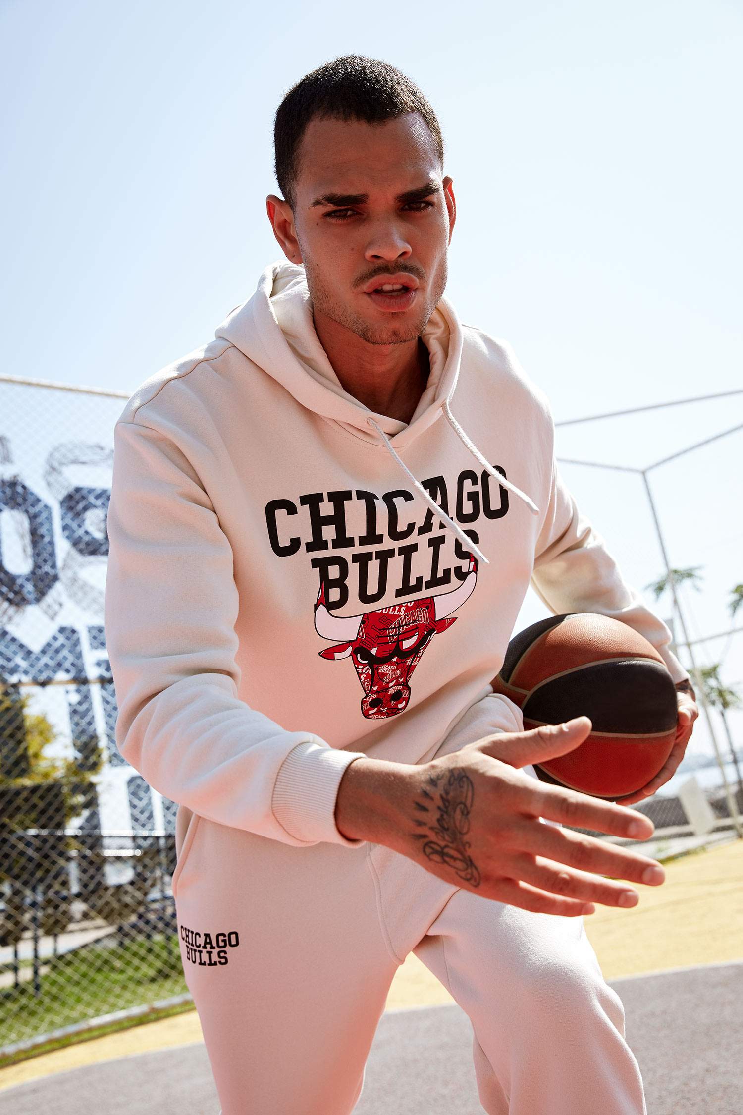 NBA Lisanslı Chicago Bulls Baskılı Oversize Fit Kapüşonlu Pamuklu Sweatshirt