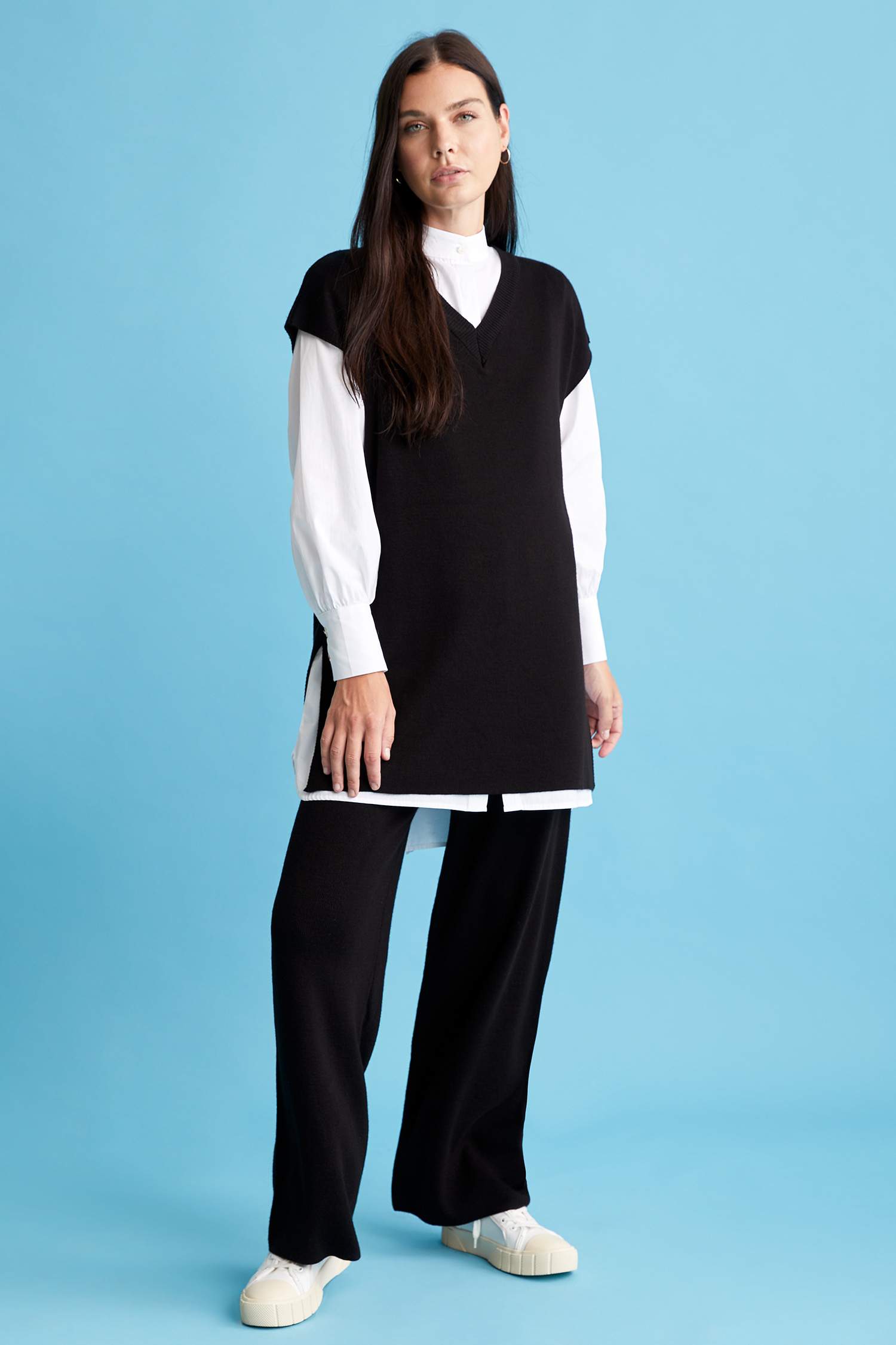 Regular Fit Geniş Paça Triko Pantolon