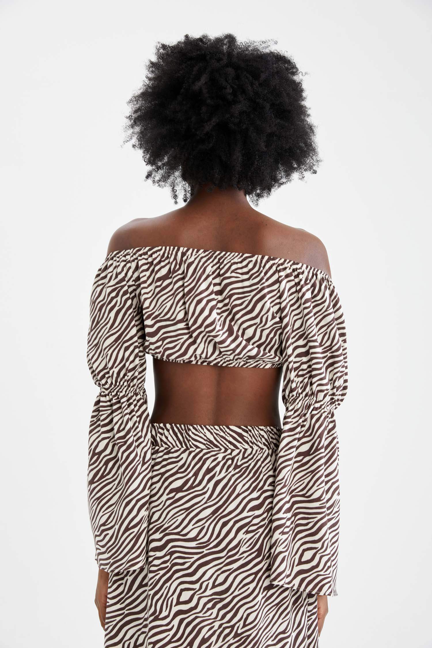 Zebra Desenli Carmen Yaka İspanyol Kollu Crop Top