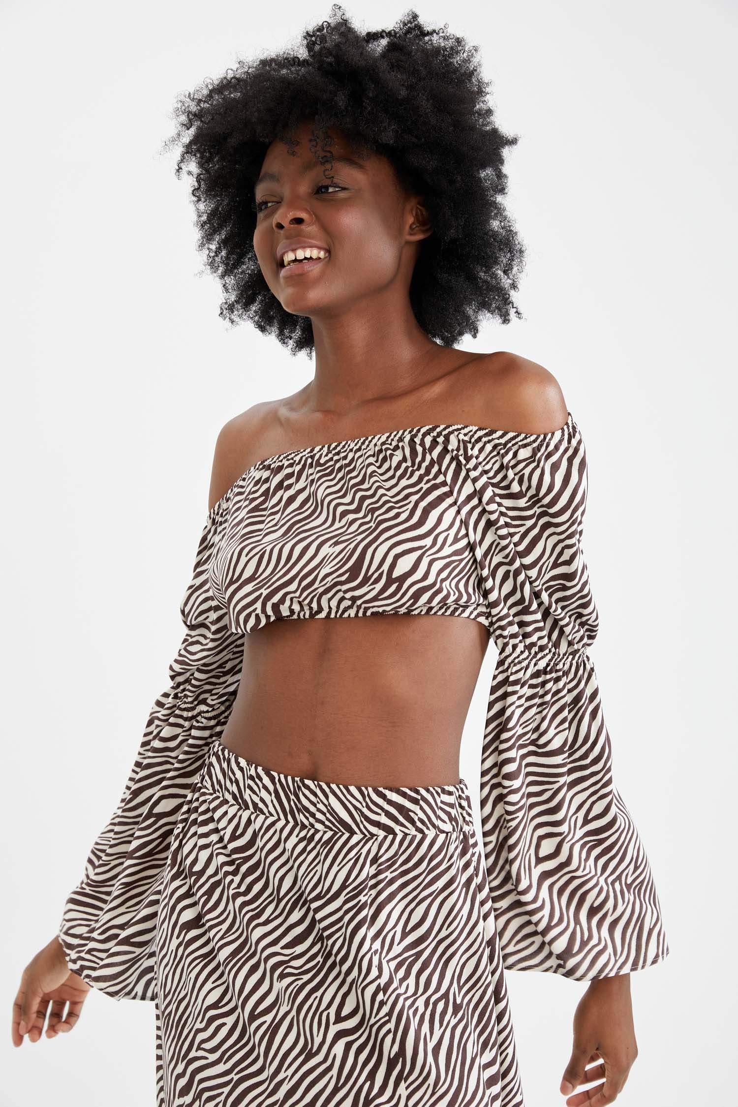 Zebra Desenli Carmen Yaka İspanyol Kollu Crop Top