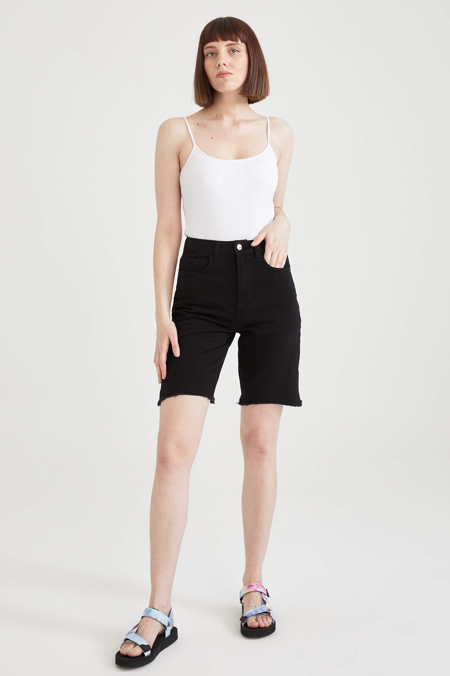 Basic Slim Fit İp Askılı Çıtçıtlı Body