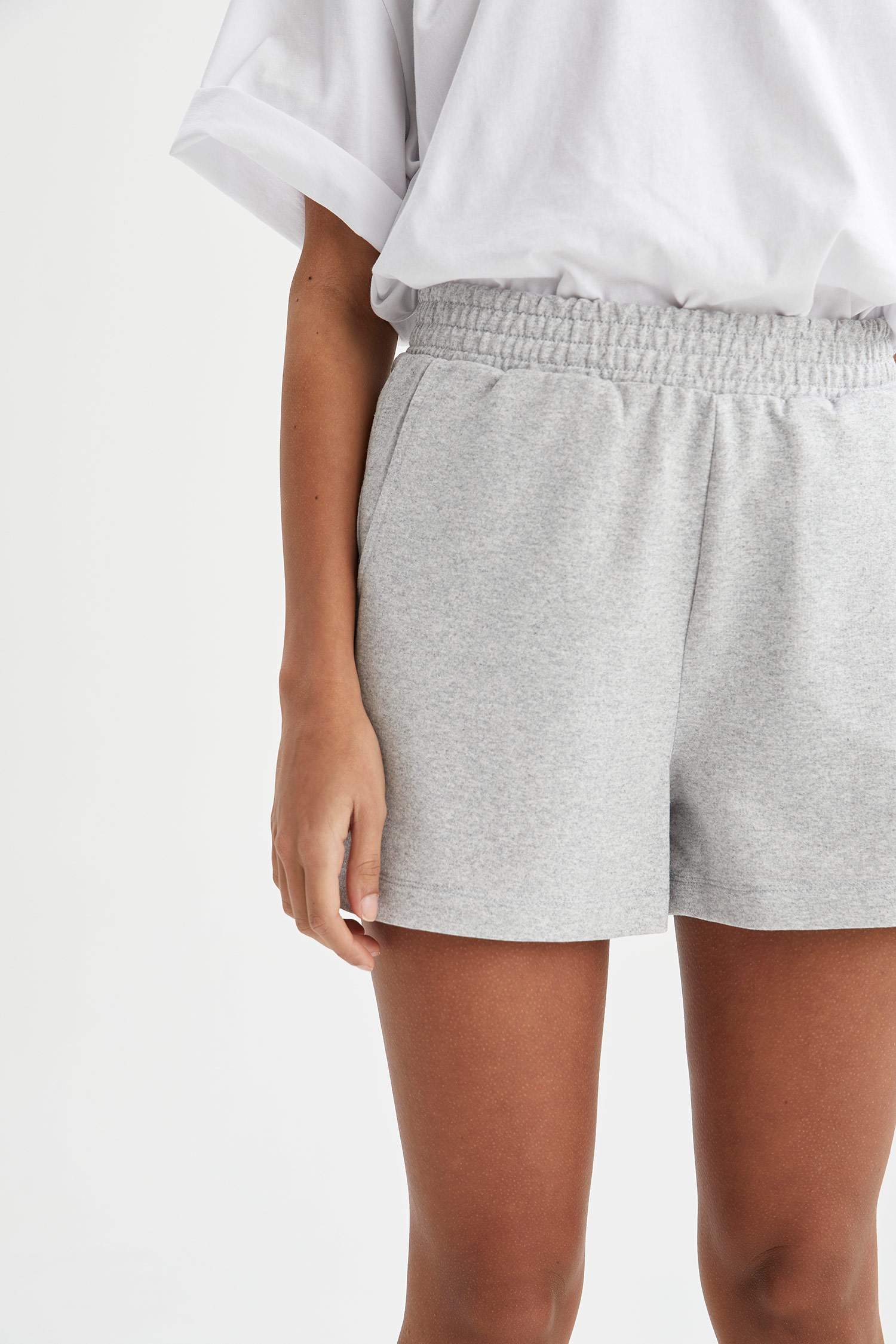Cep Detaylı Beli Lastikli 2'li Relax Fit Mini Şort