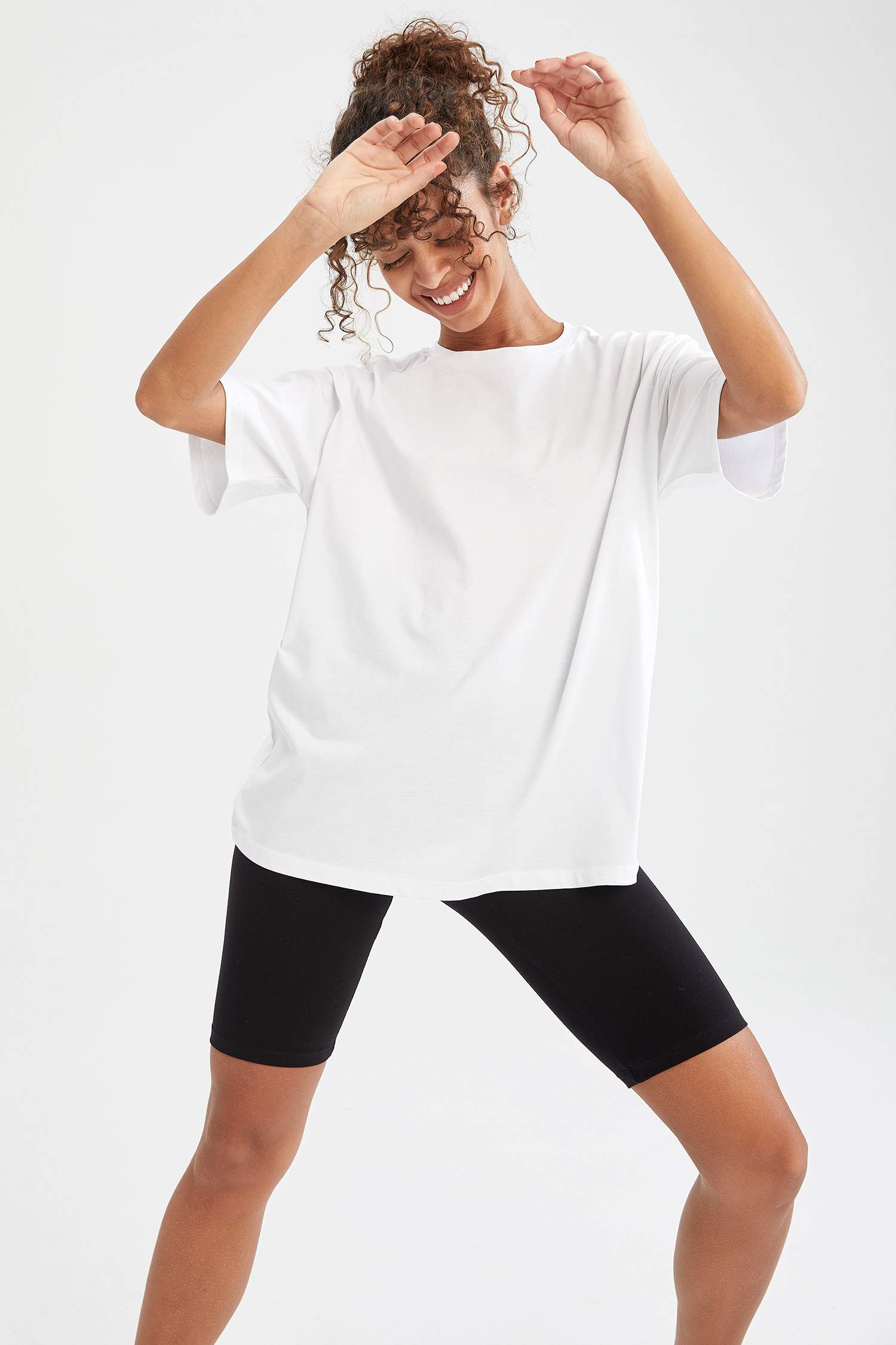 Basic Relax Fit Tişört ve Biker Şort Takım