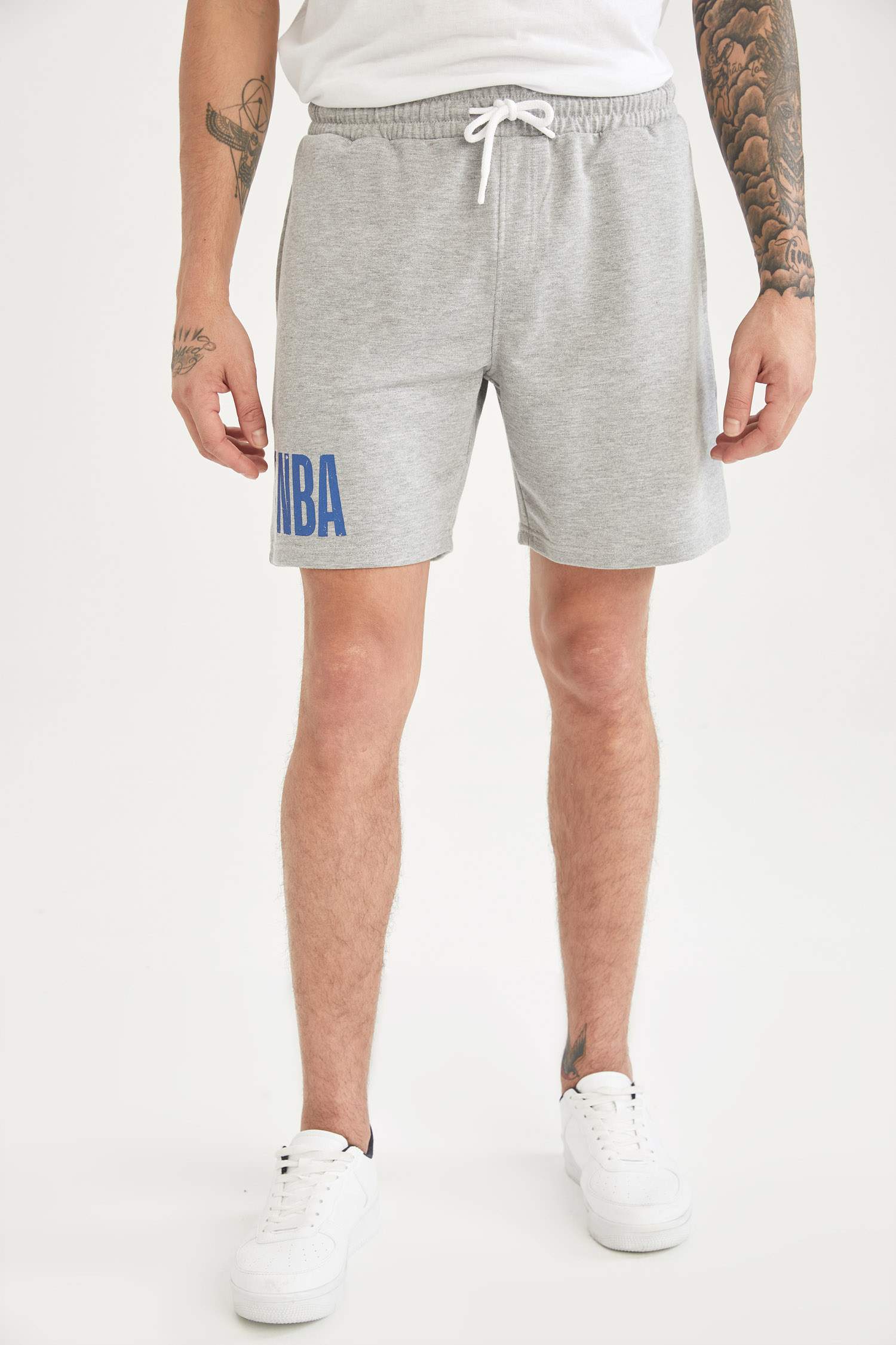 NBA Lisanslı Baskılı Regular Fit Bağcıklı Şort