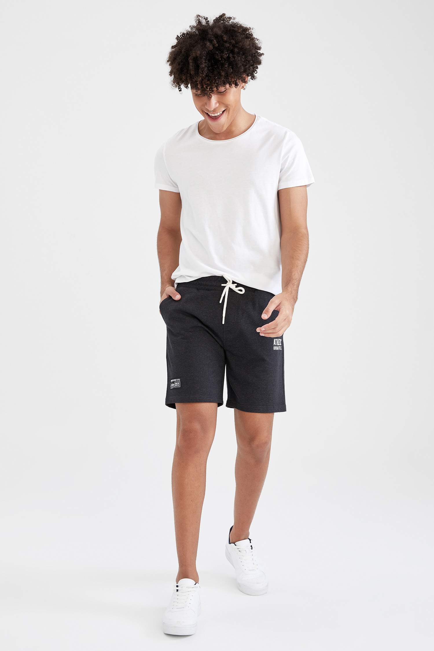 Slim Fit Beli Bağcıklı Baskılı 2'li Şort