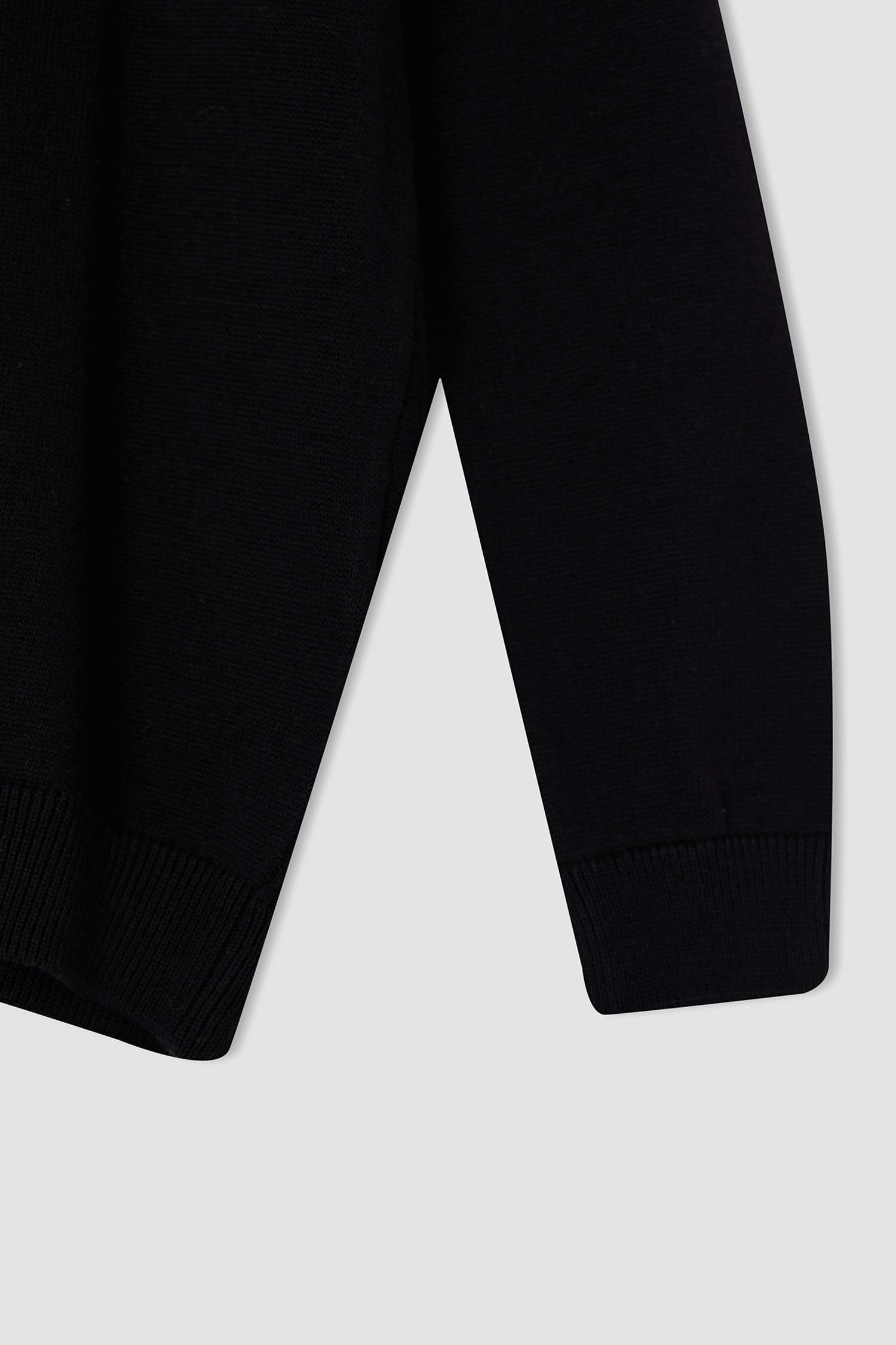 Erkek Çocuk Slim Fit Yarım Balıkçı Yaka Kazak