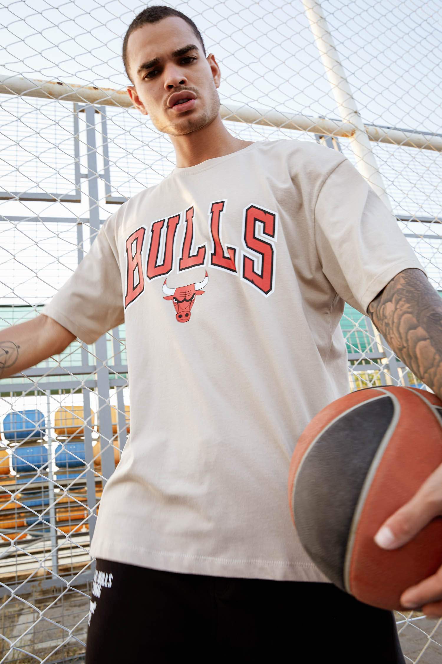NBA Chicago Bulls Lisanslı Oversize Fit Bisiklet Yaka Kısa Kollu Tişört