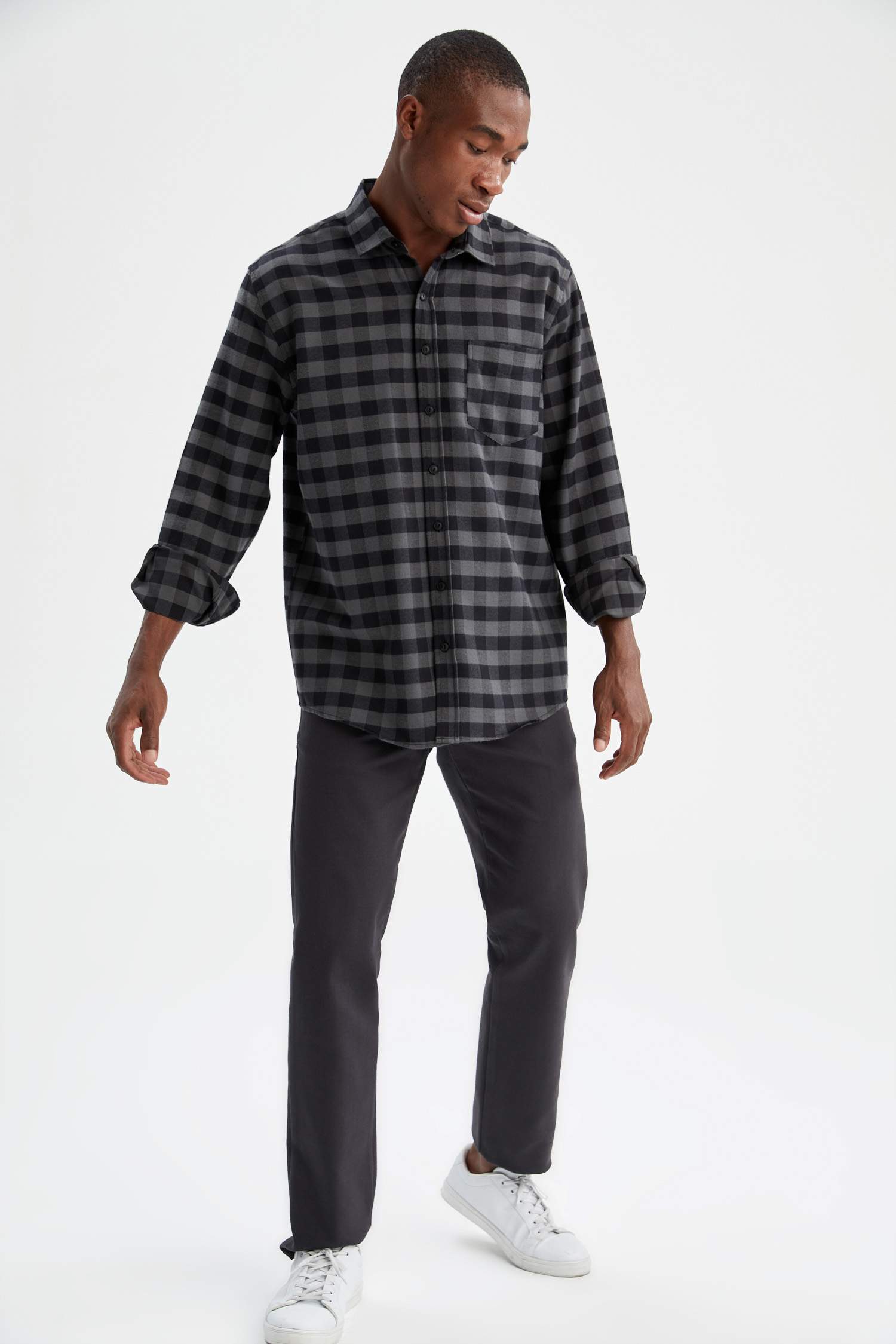 Regular Fit Basic Chino Pantolon
