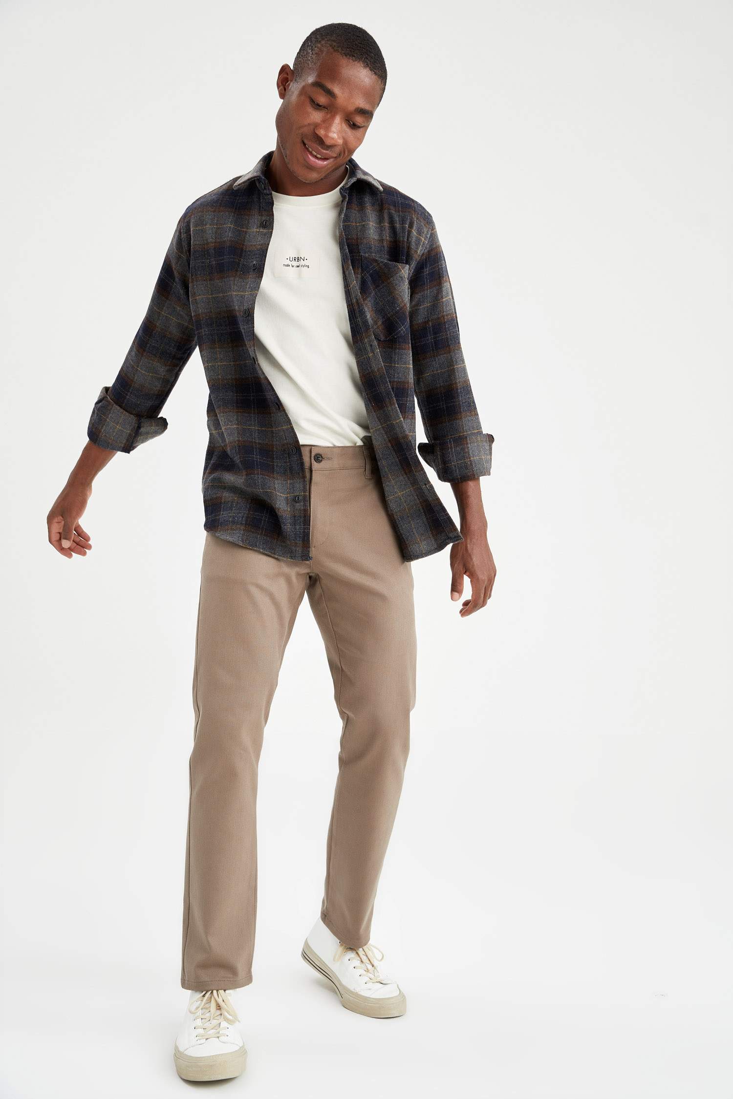 Regular Fit Basic Chino Pantolon