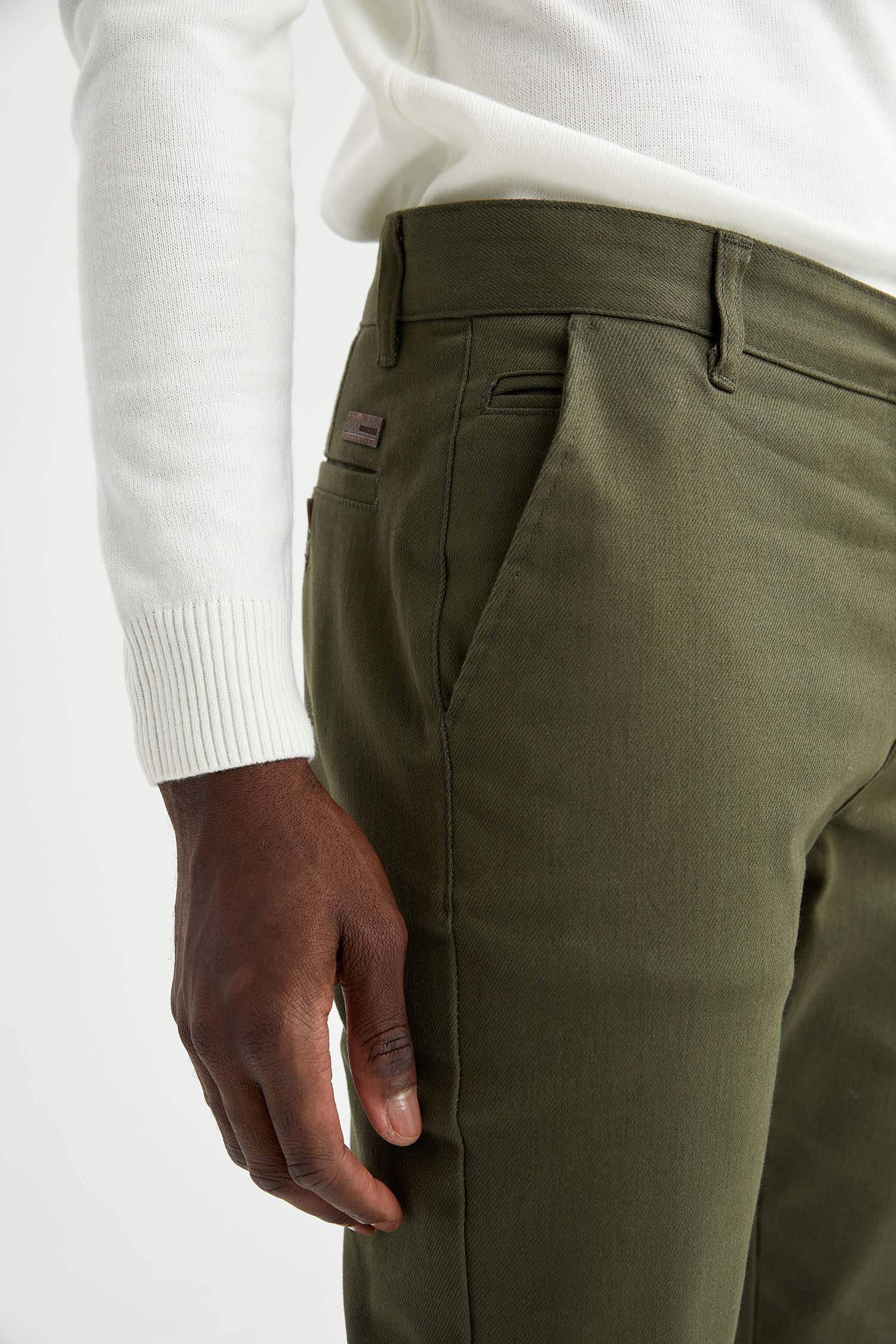 Regular Fit Basic Chino Pantolon