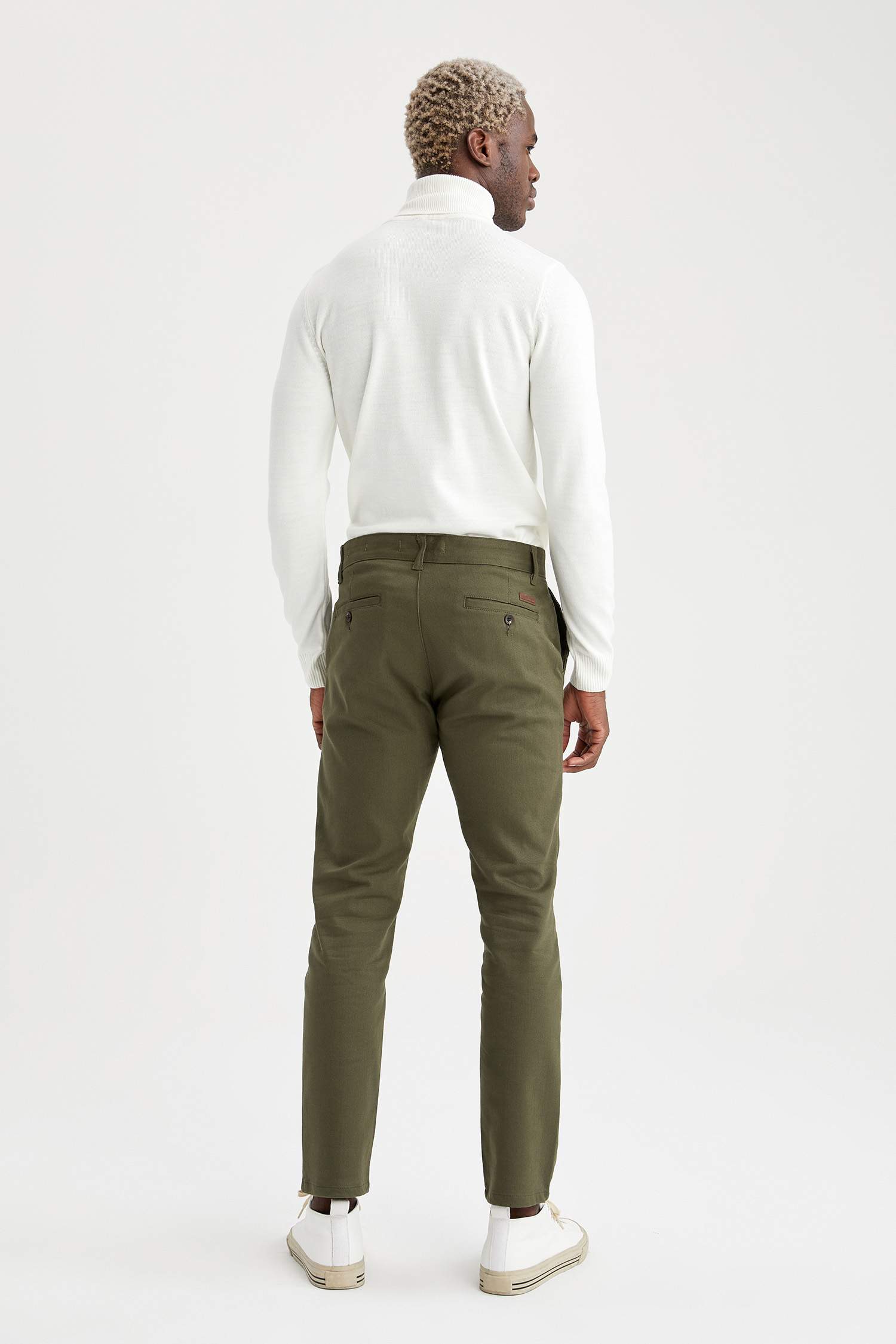 Regular Fit Basic Chino Pantolon