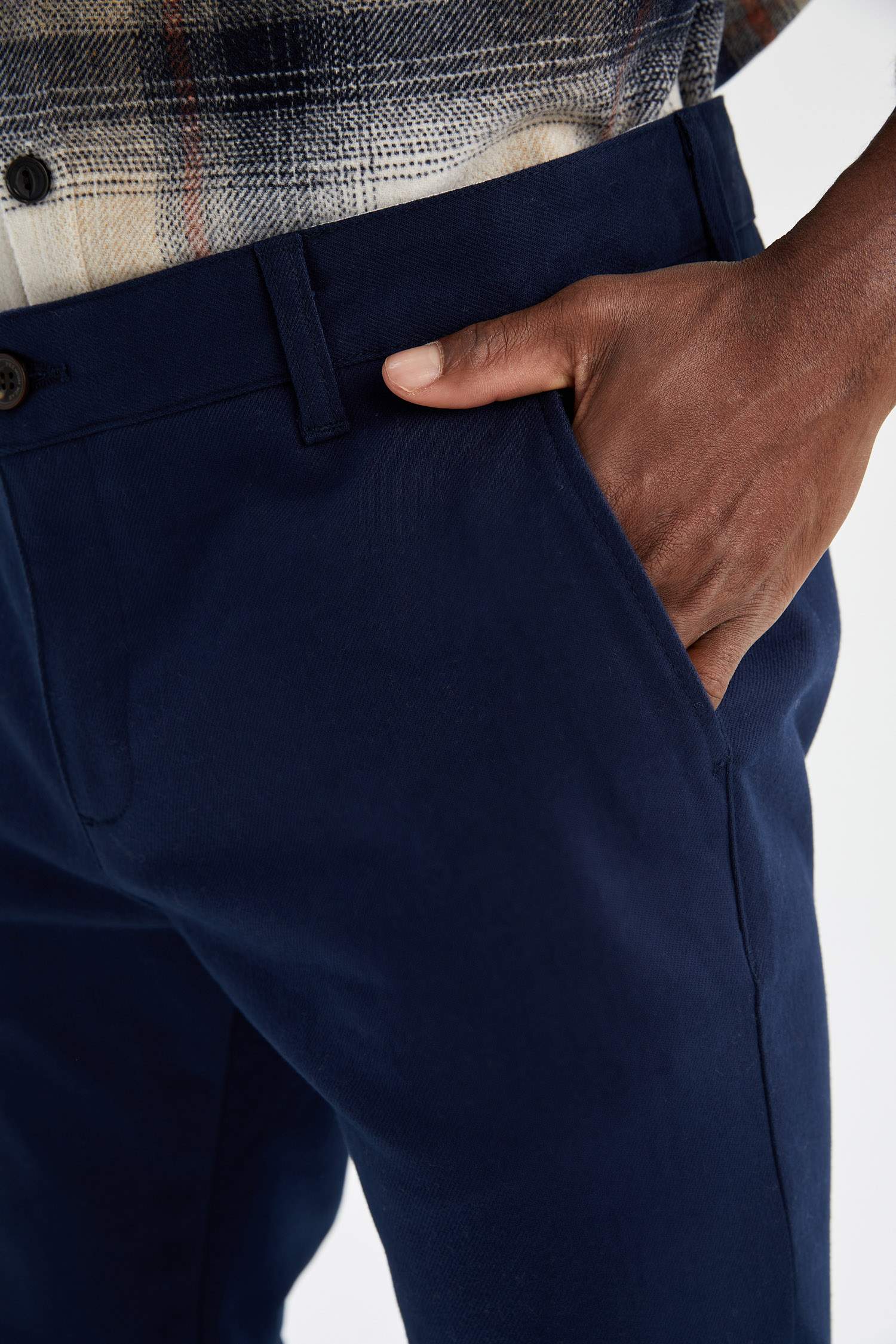Regular Fit Basic Chino Pantolon.