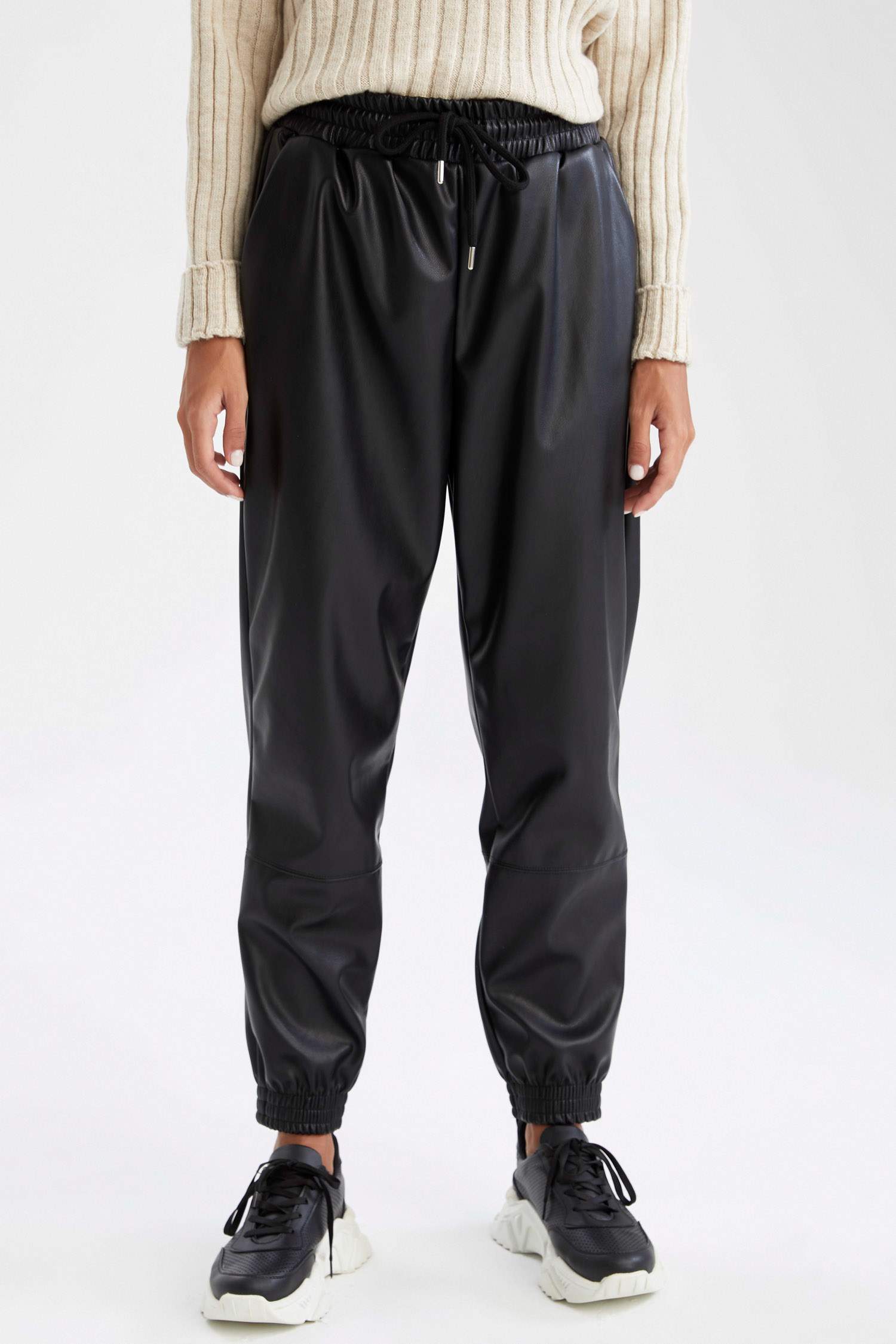 Suni Deri Jogger Pantolon
