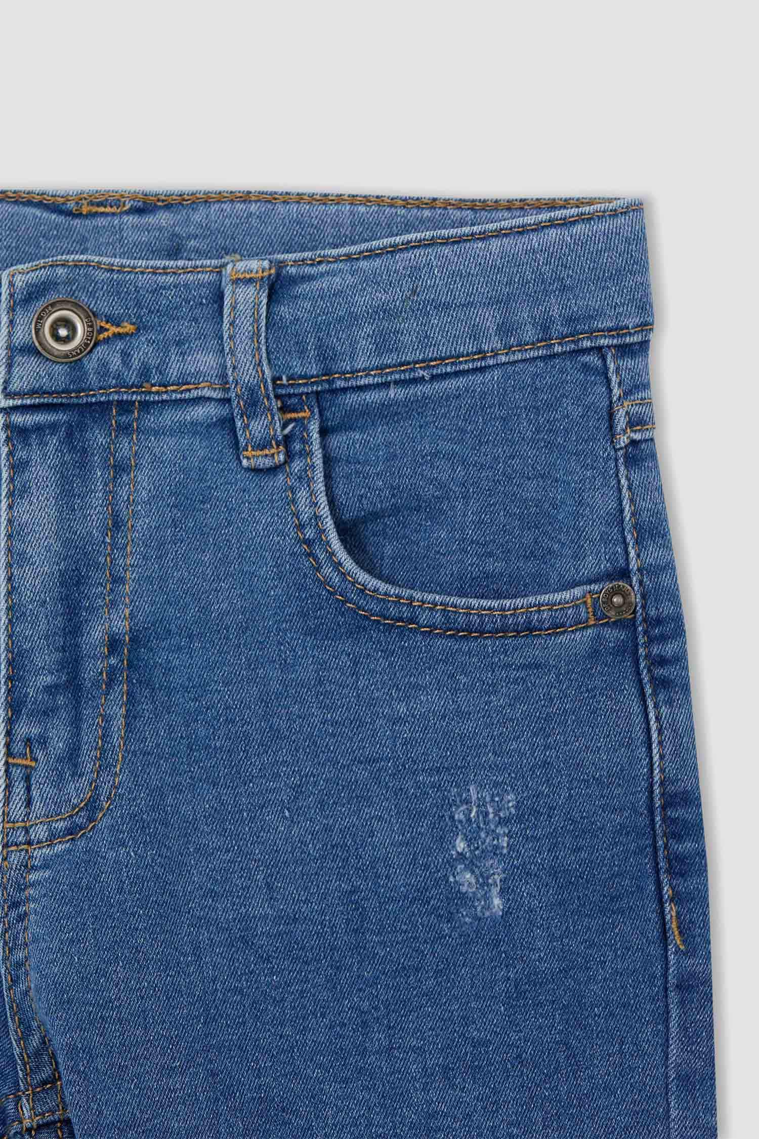 Erkek Çocuk Regular Fit Yıpratma Detaylı Jean Bermuda Şort
