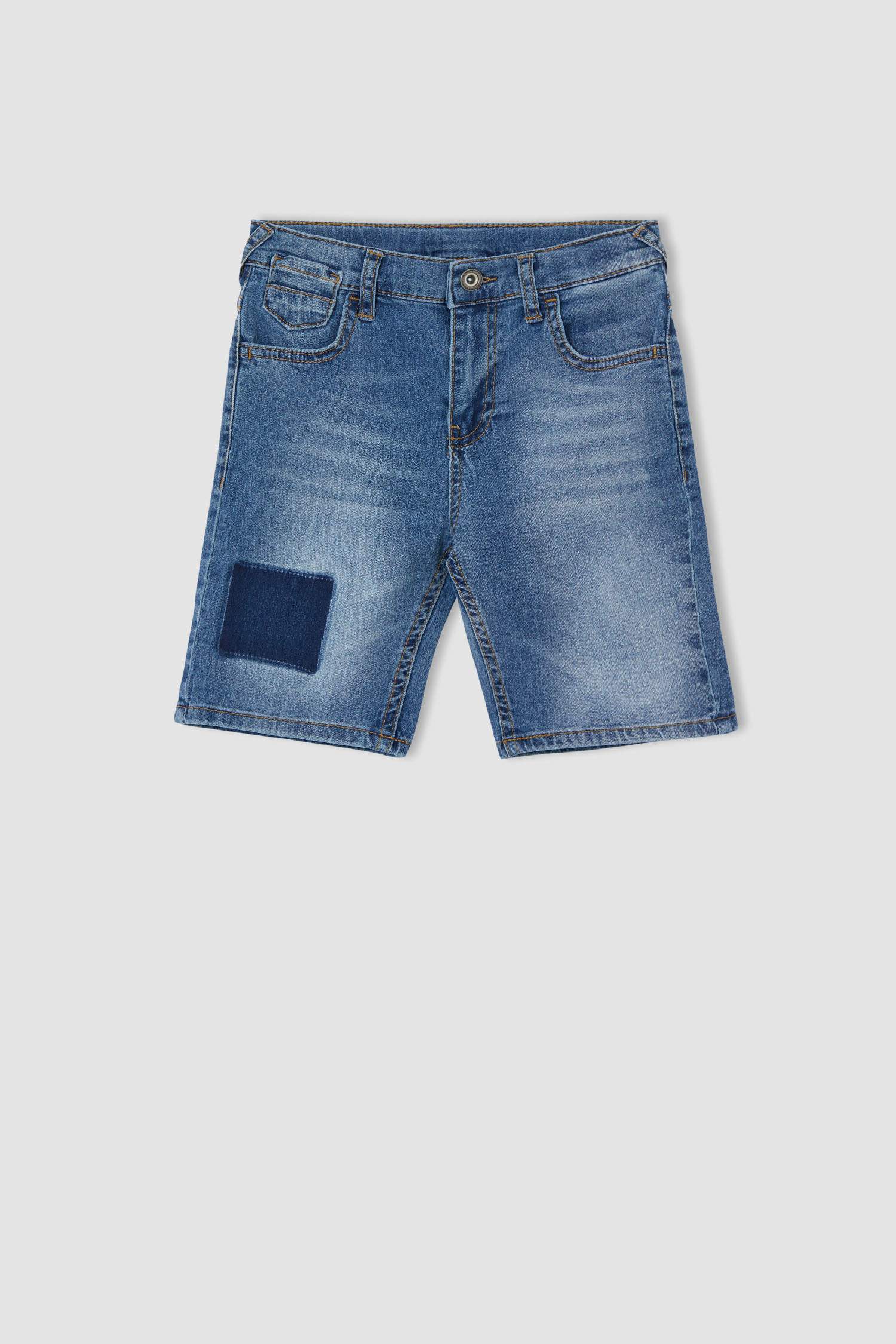 Erkek Çocuk Regular Fit Patch Detaylı Jean Bermuda Şort