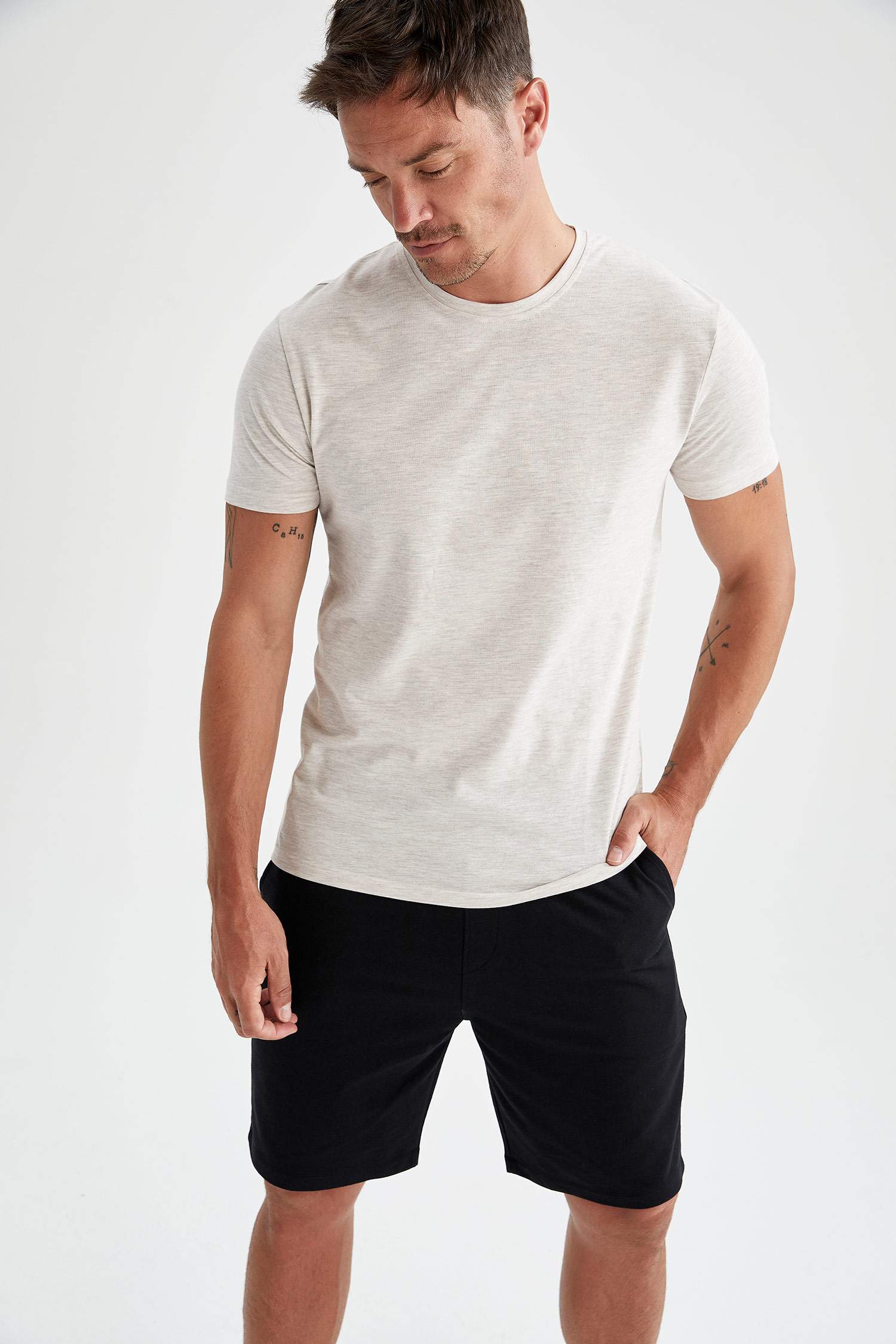 Regular Fit Basic Şort ve Tişört Takımı