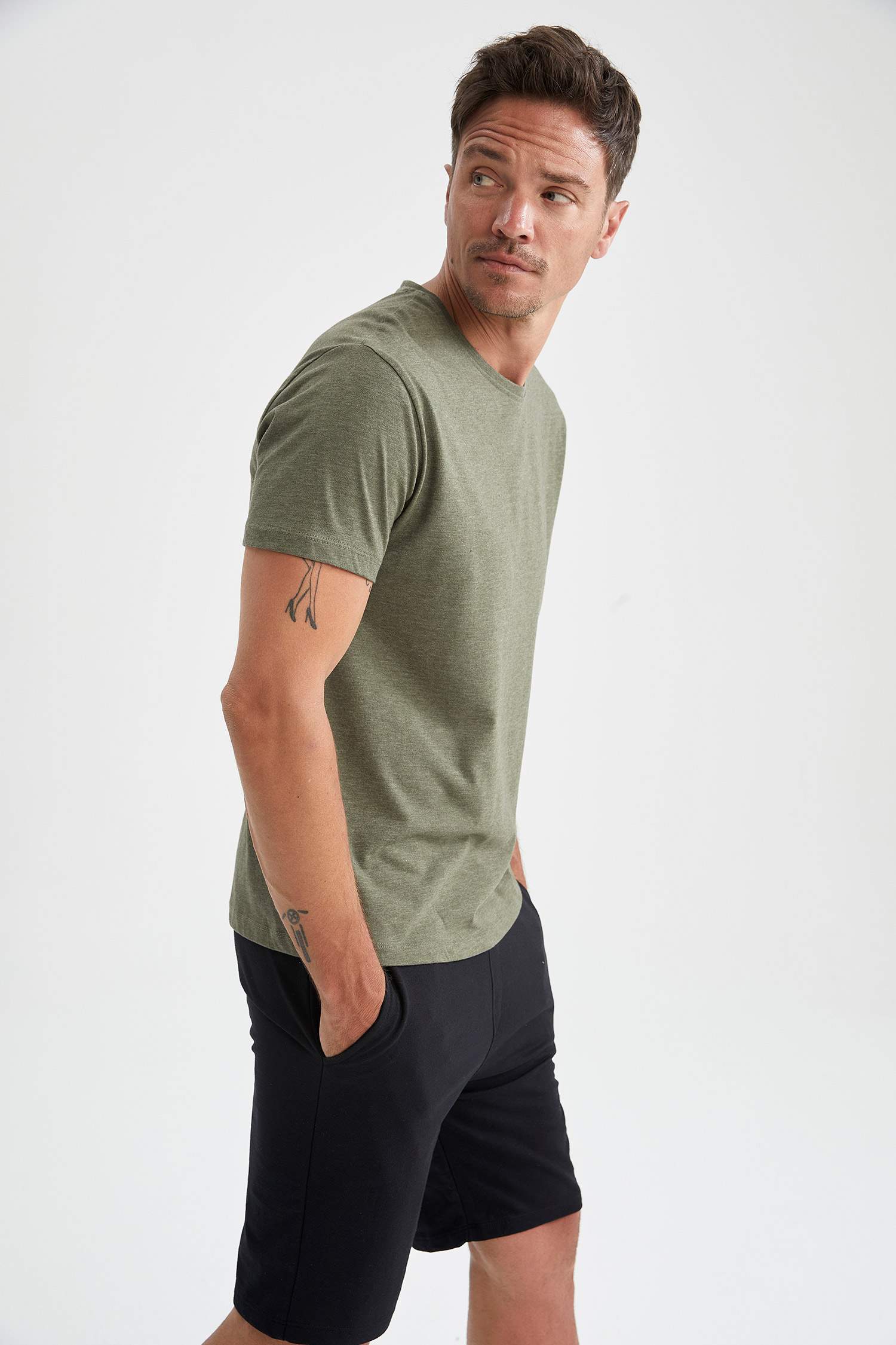 Regular Fit Basic Şort ve Tişört Takımı