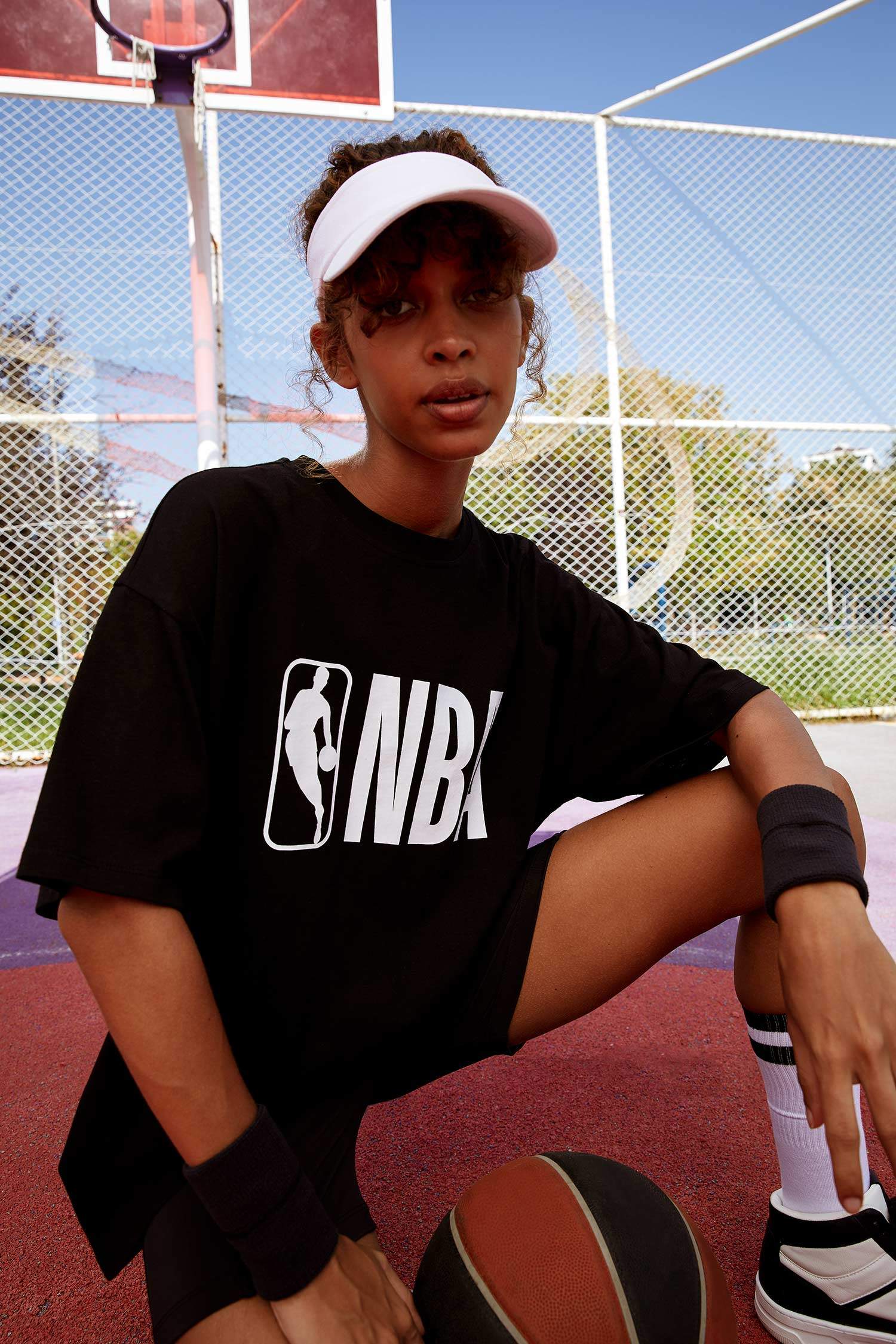 Oversize Fit NBA Lisanslı Kısa Kollu Tişört
