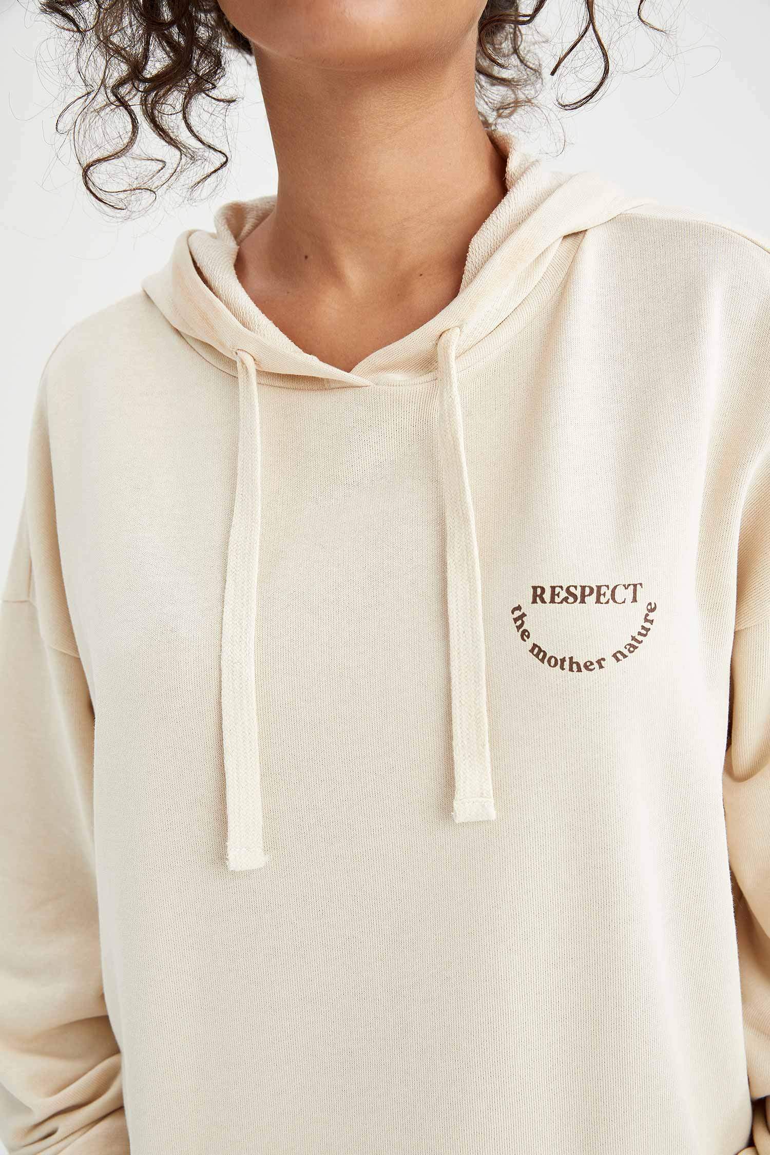 Slogan Baskılı Organik Pamuklu Cepli Kapüşonlu Oversize Fit Sweatshirt