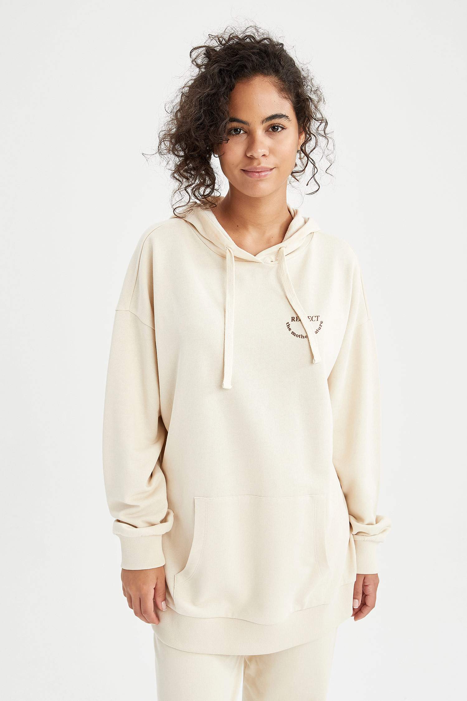 Slogan Baskılı Organik Pamuklu Cepli Kapüşonlu Oversize Fit Sweatshirt
