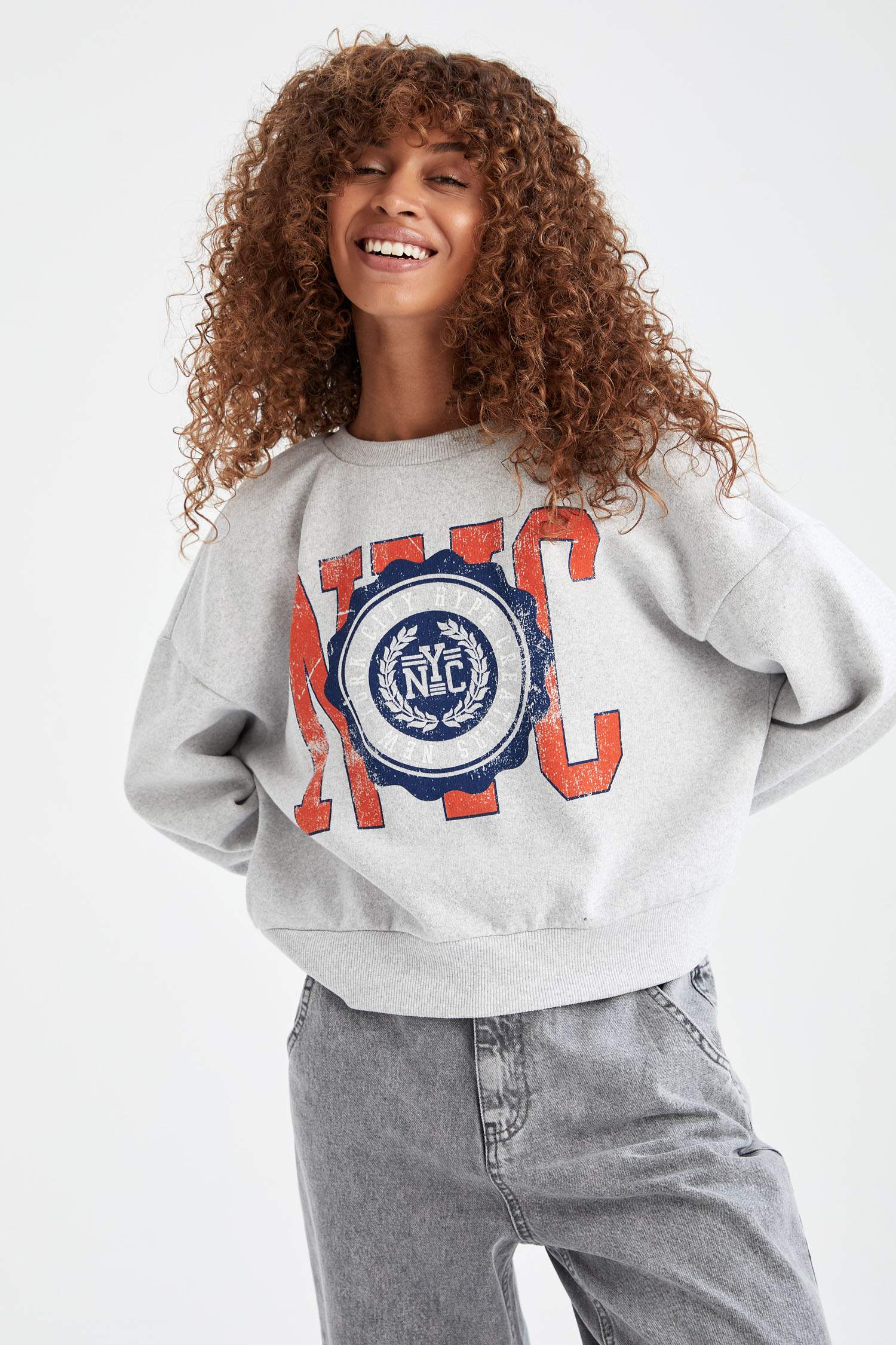 Regular Fit Bisiklet Yaka Uzun Kollu Sweatshirt