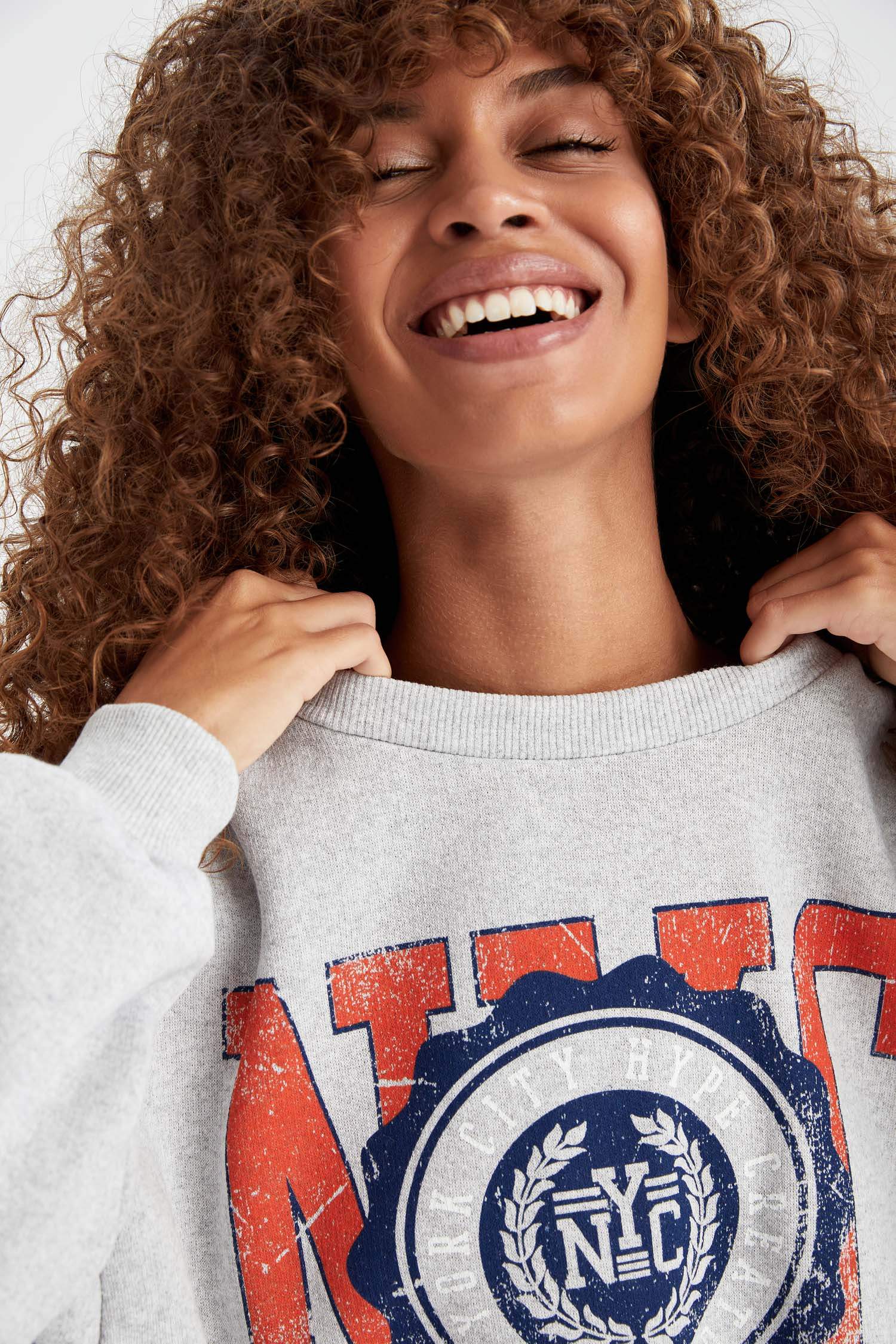 Regular Fit Bisiklet Yaka Uzun Kollu Sweatshirt