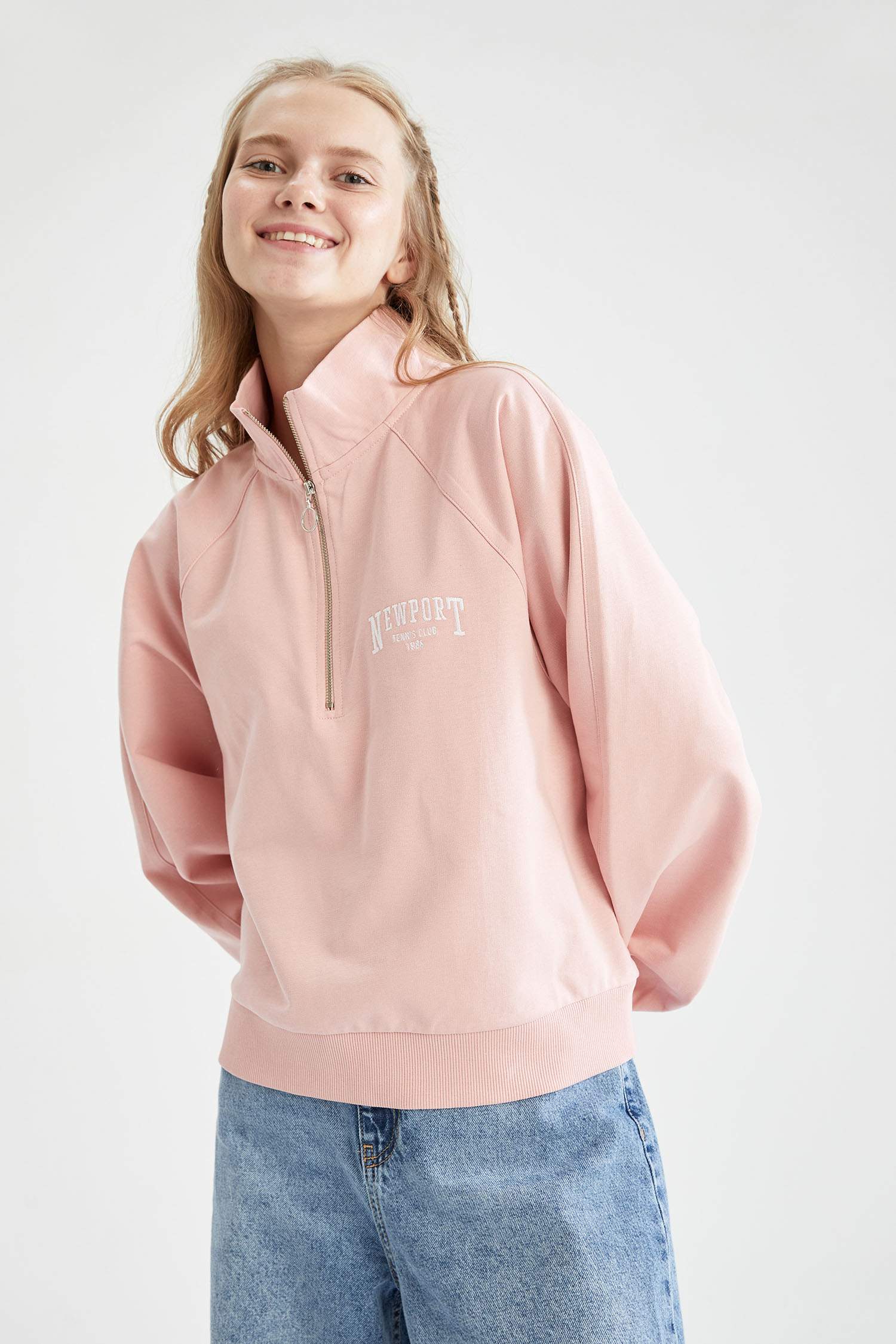 Regular Fit Balıkçı Yaka Yarım Fermuarlı Uzun Kollu Sweatshirt