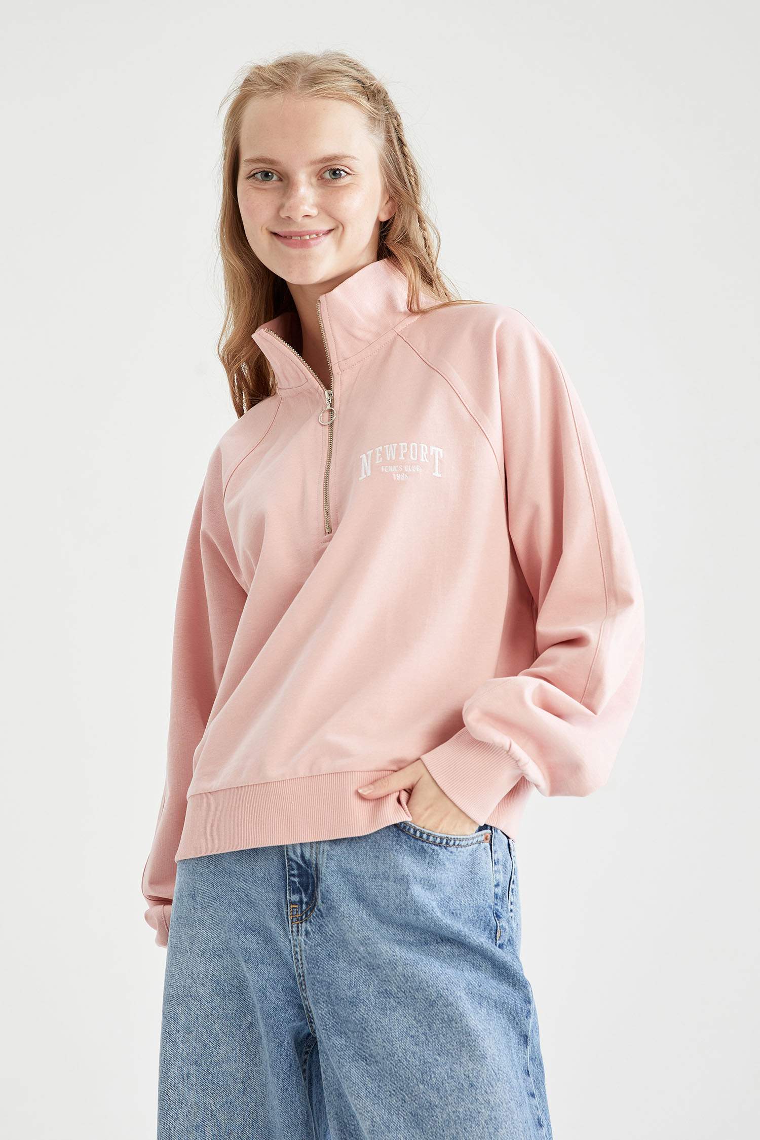 Regular Fit Balıkçı Yaka Yarım Fermuarlı Uzun Kollu Sweatshirt