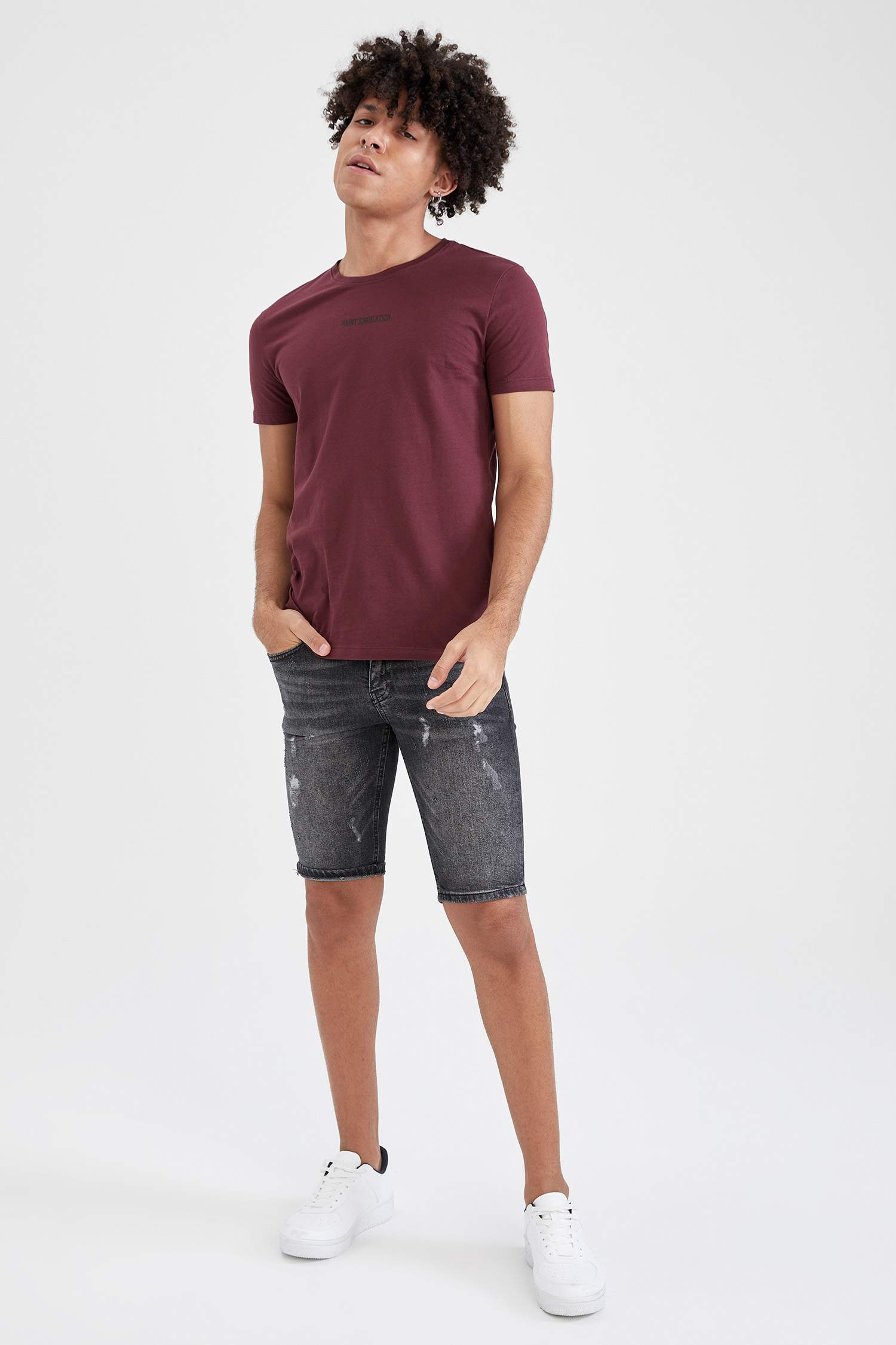 Slim Fit Bisiklet Yaka Slogan Baskılı Kısa Kollu Tişört