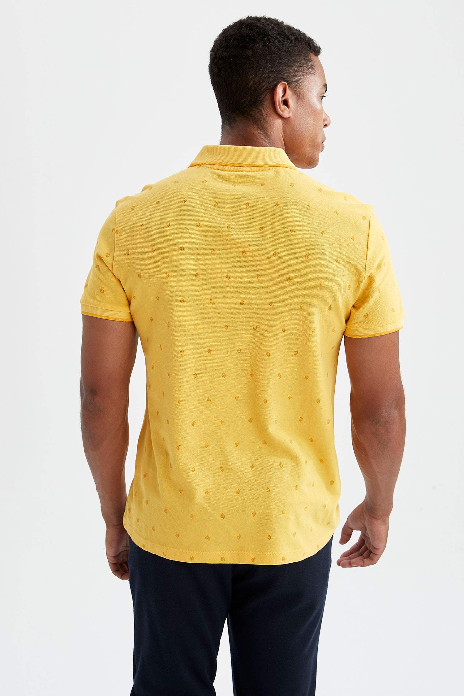 Slim Fit Polo Yaka Desenli Kısa Kollu Tişört