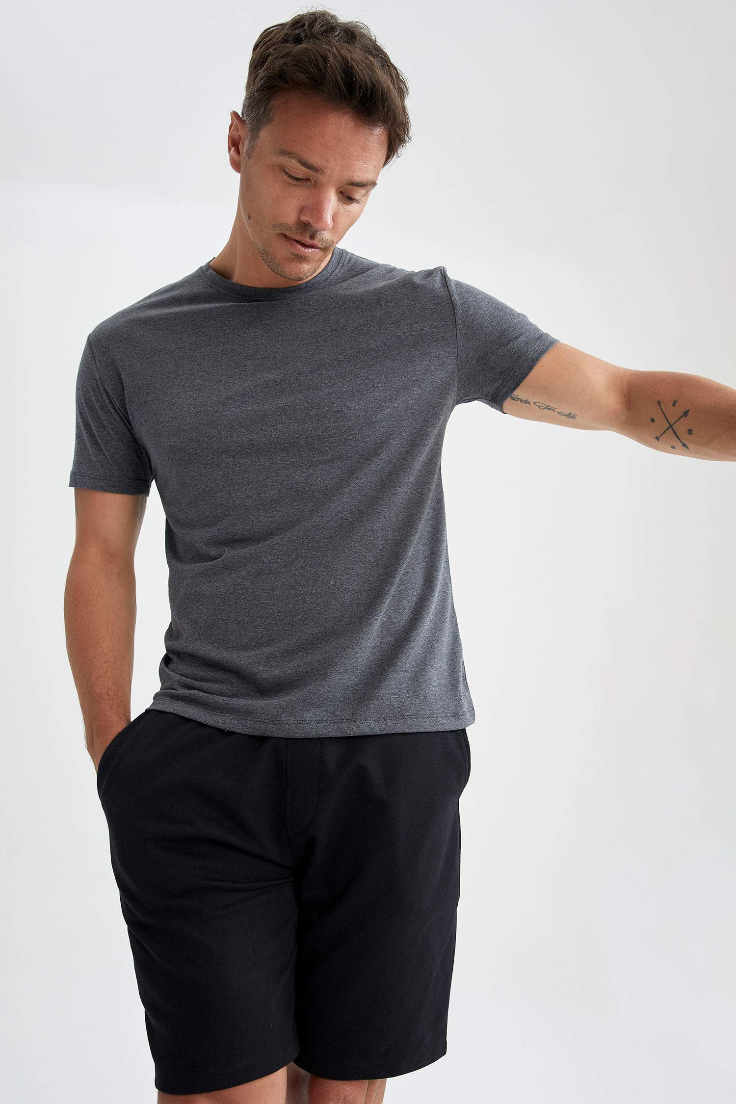 Regular Fit Bisiklet Yaka Basic 2'li Kısa Kollu Tişört