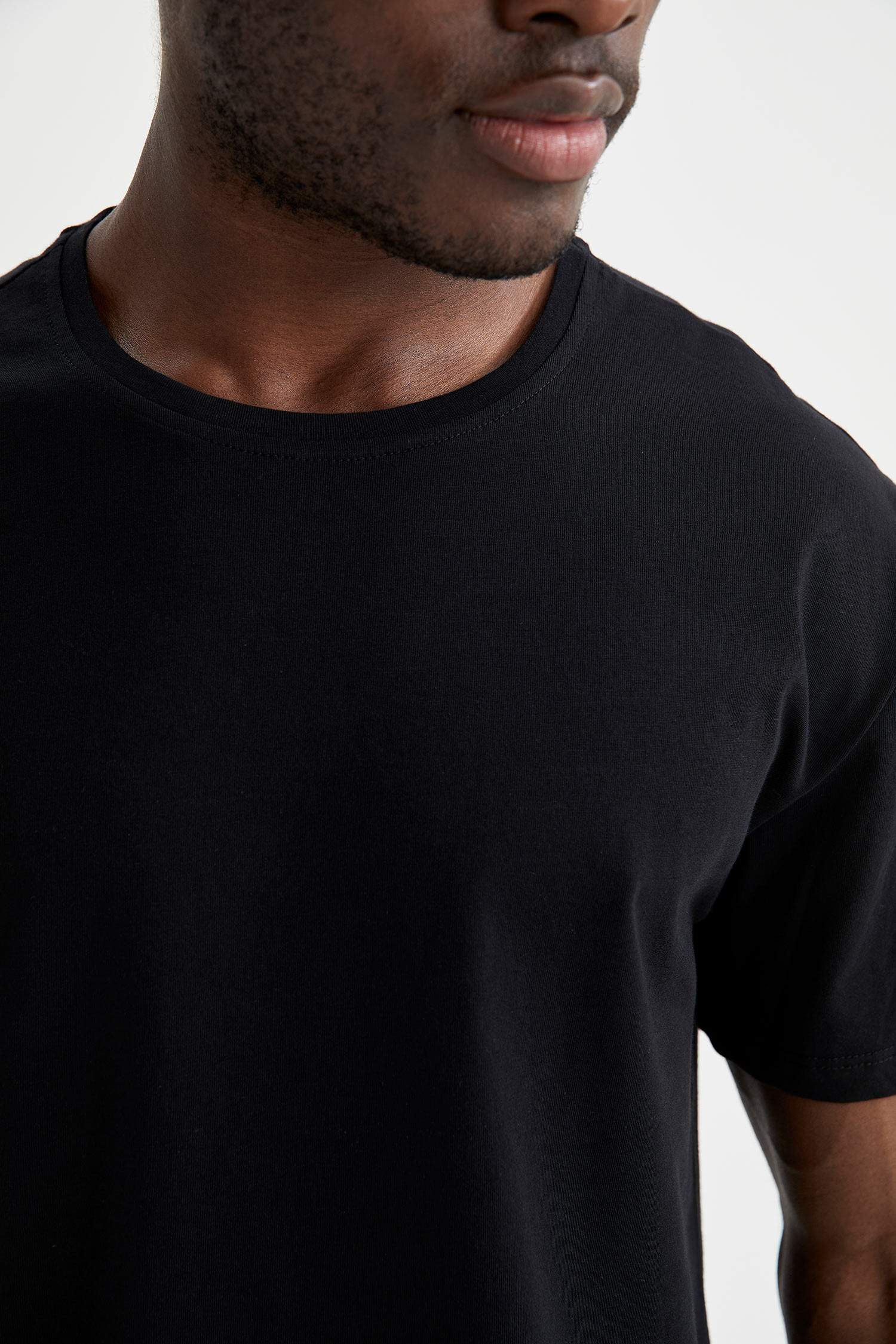 Regular Fit Bisiklet Yaka Basic 2'li Kısa Kollu Tişört