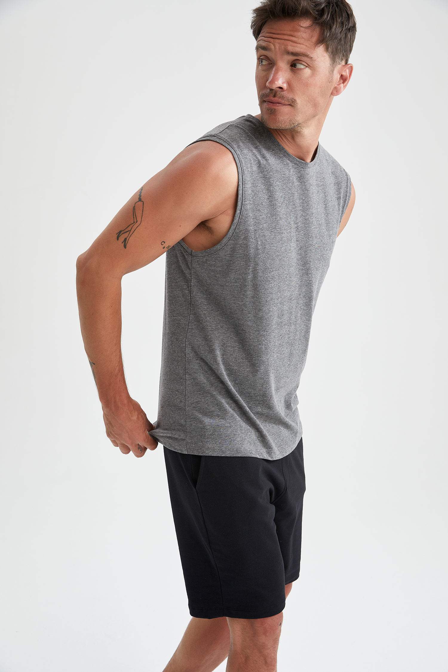 Regular Fit Şort ve Atlet Takımı