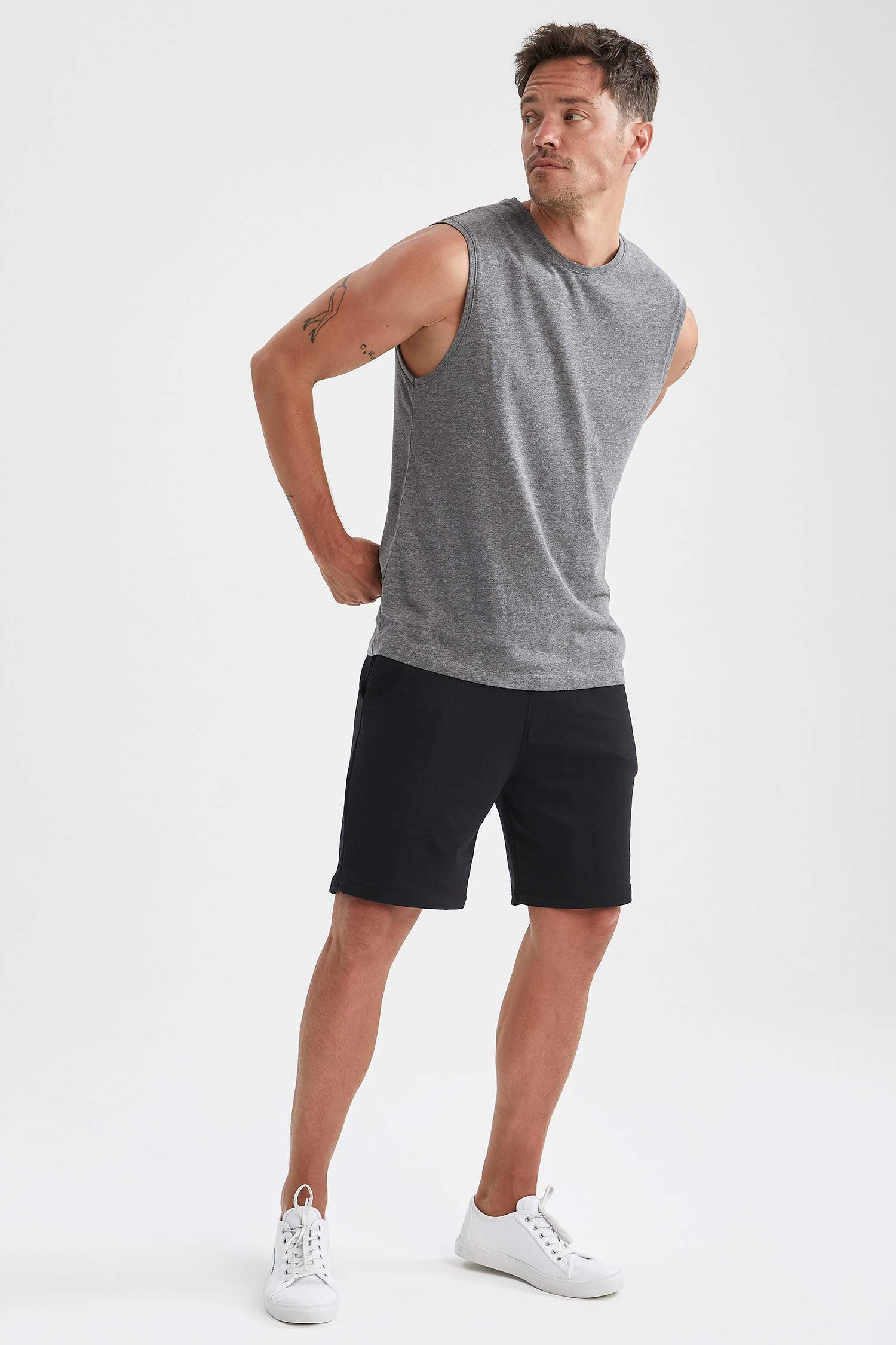 Regular Fit Şort ve Atlet Takımı