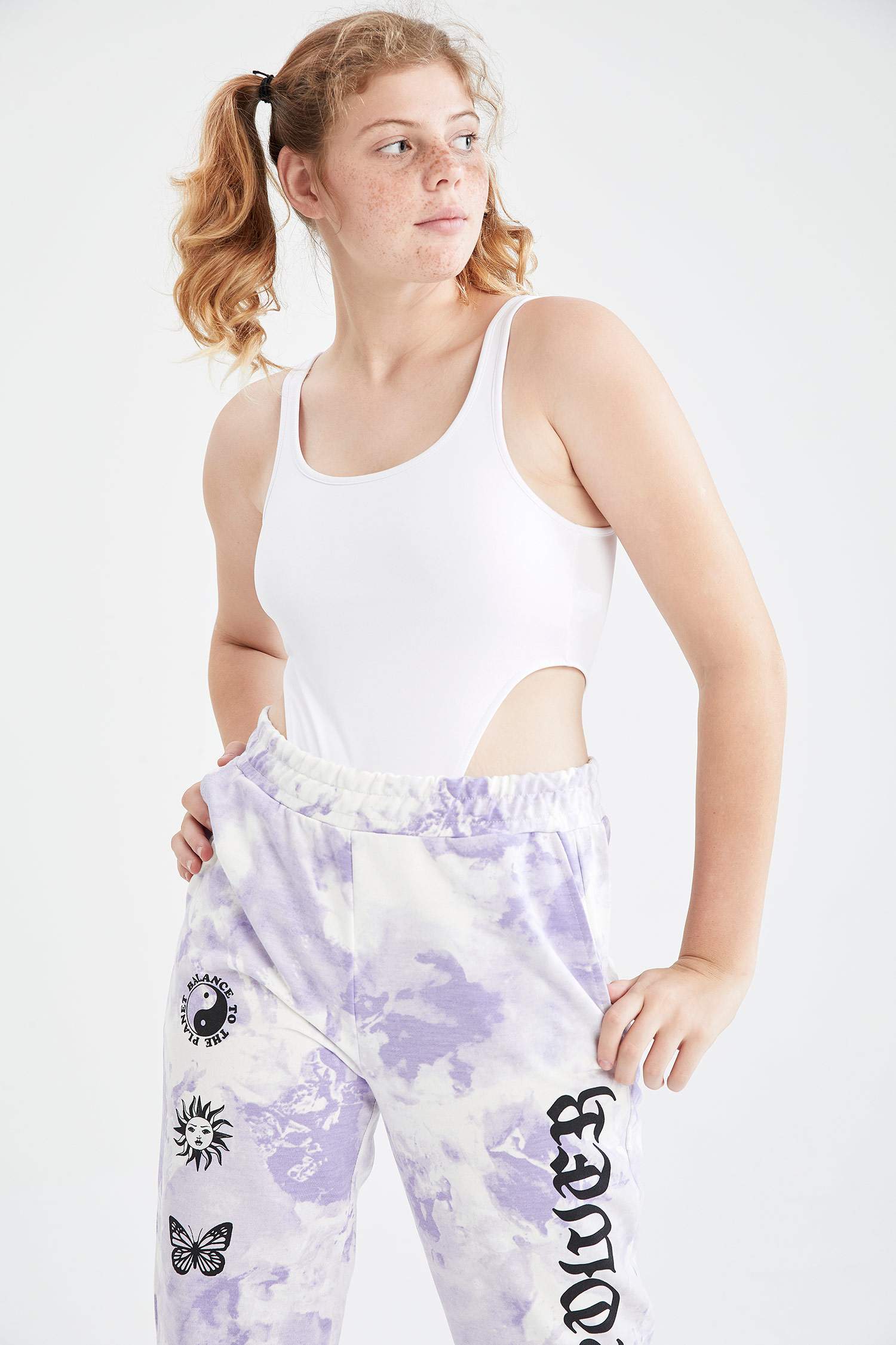 Kare Yaka Bel Detaylı Body