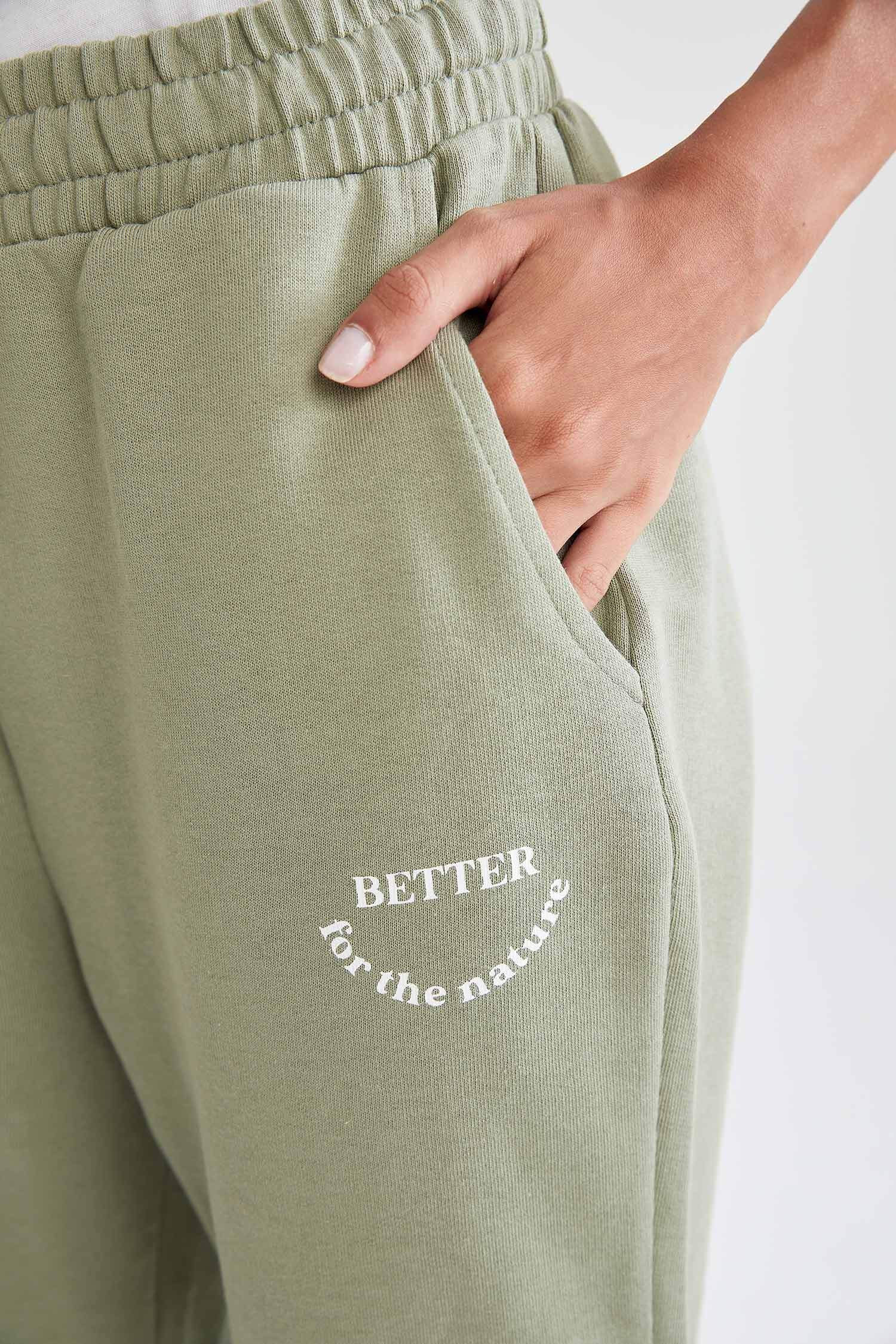 Organik Pamuklu Slogan Baskılı Relax Fit İçi Yumuşak Tüylü Jogger Eşofman Altı