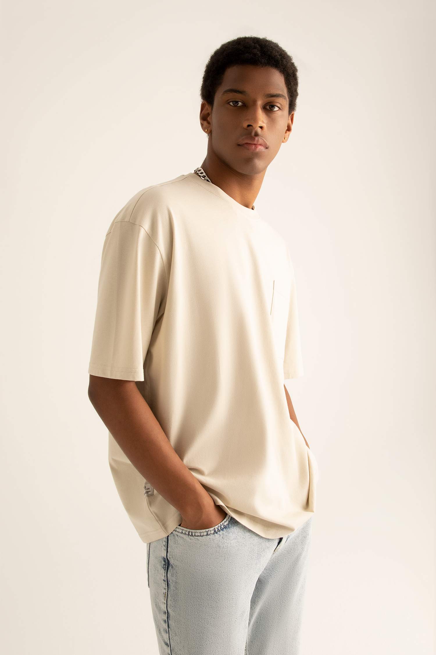 Oversize Fit Bisiklet Yaka Tişört