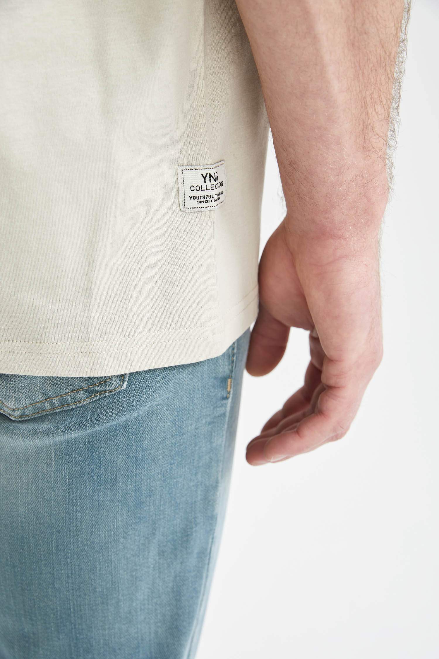 Oversize Fit Bisiklet Yaka Tişört