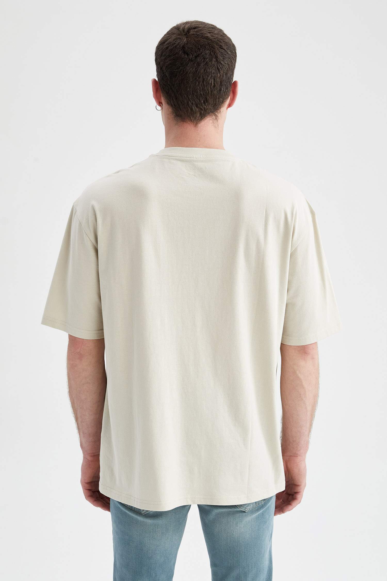 Oversize Fit Bisiklet Yaka Tişört