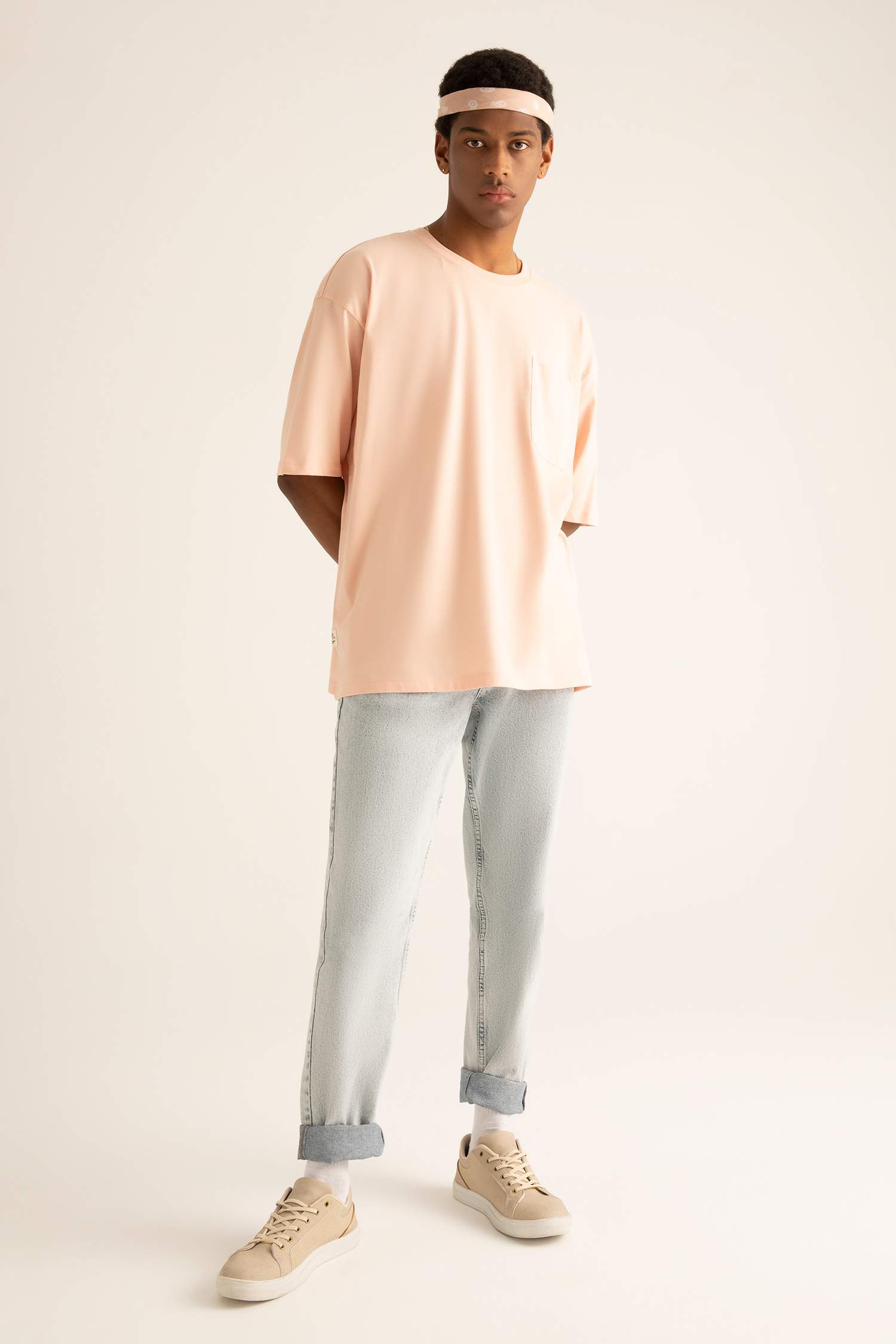 Oversize Fit Bisiklet Yaka Tişört
