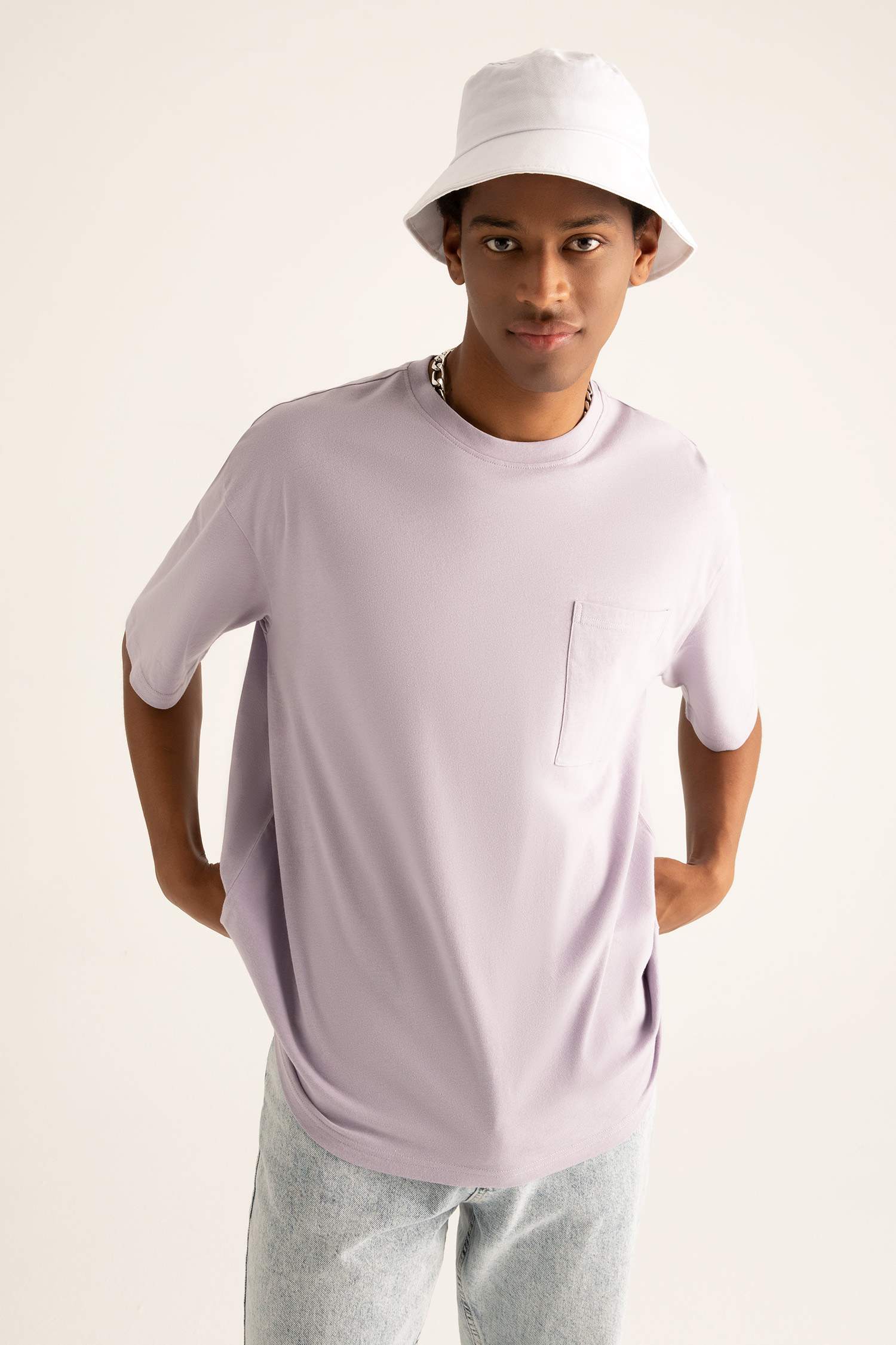 Oversize Fit Bisiklet Yaka Tişört
