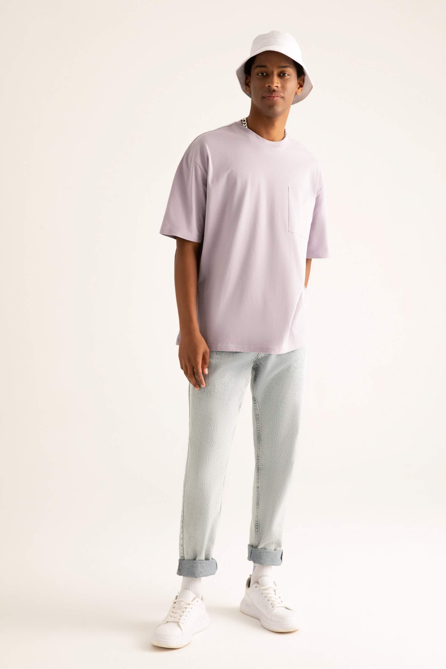 Oversize Fit Bisiklet Yaka Tişört
