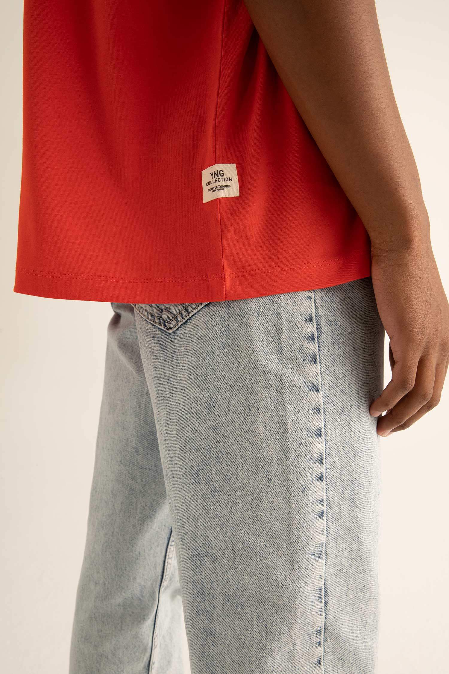 Oversize Fit Bisiklet Yaka Tişört