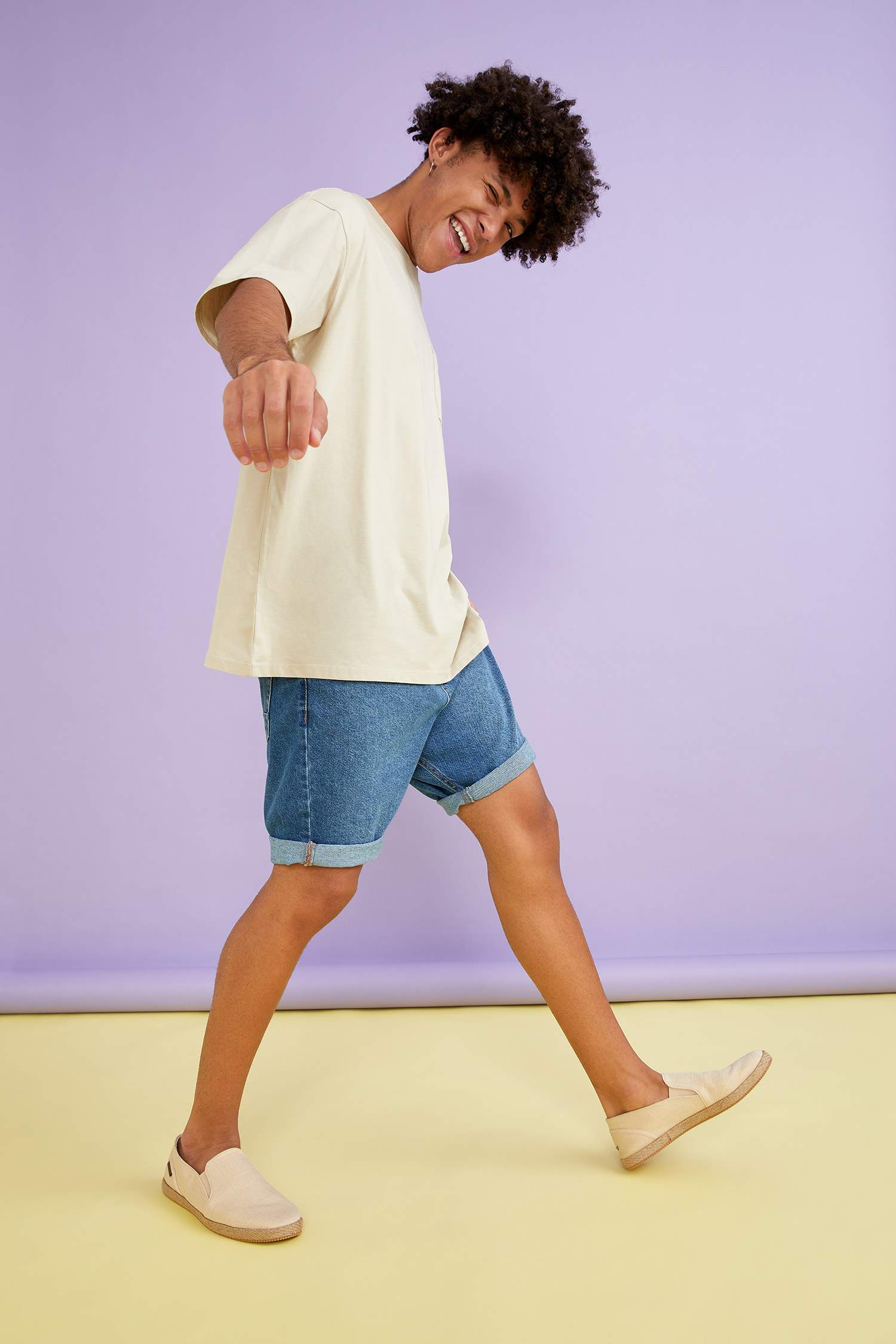 Oversize Fit Bisiklet Yaka Basic Kısa Kollu Tişört