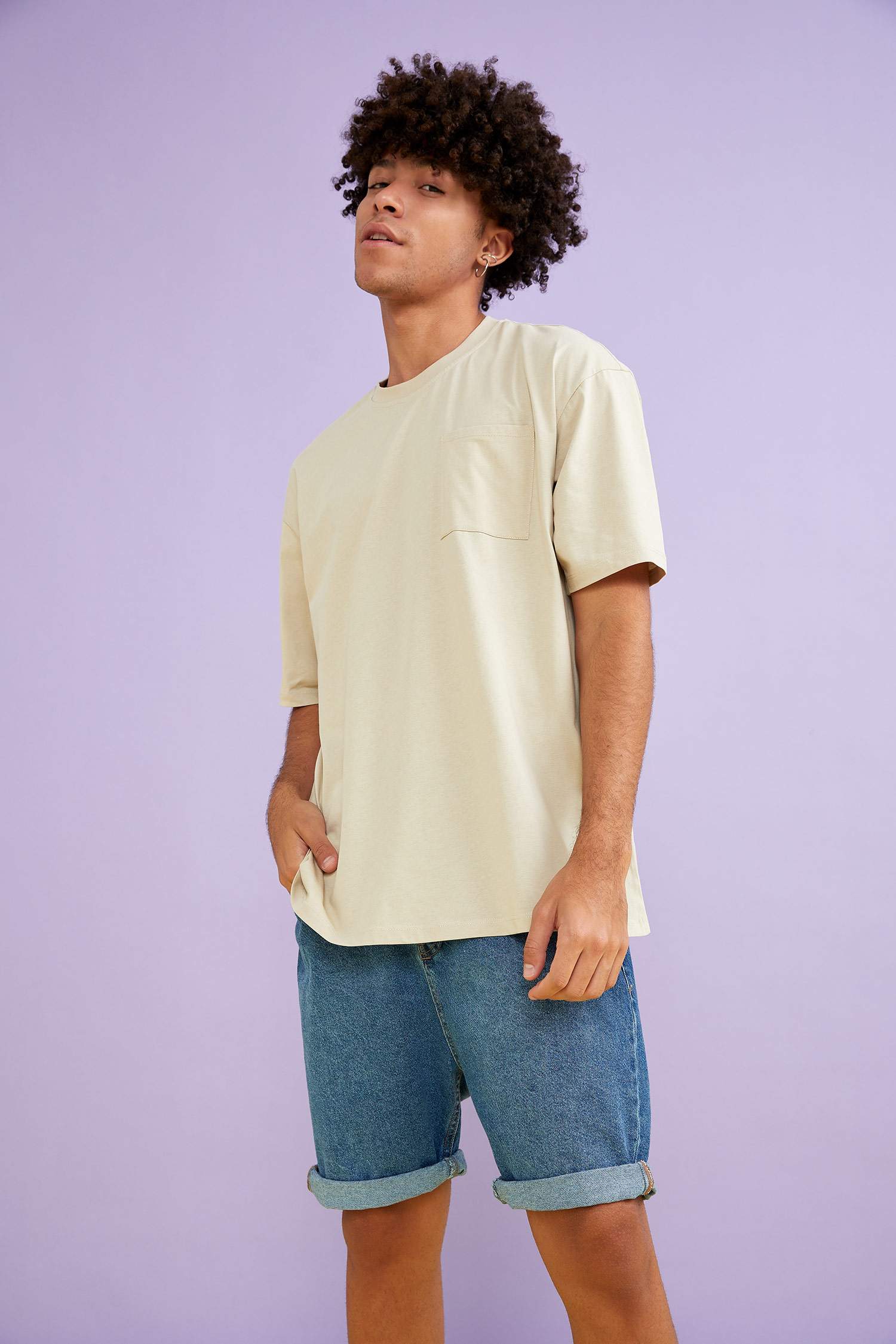 Oversize Fit Bisiklet Yaka Basic Kısa Kollu Tişört