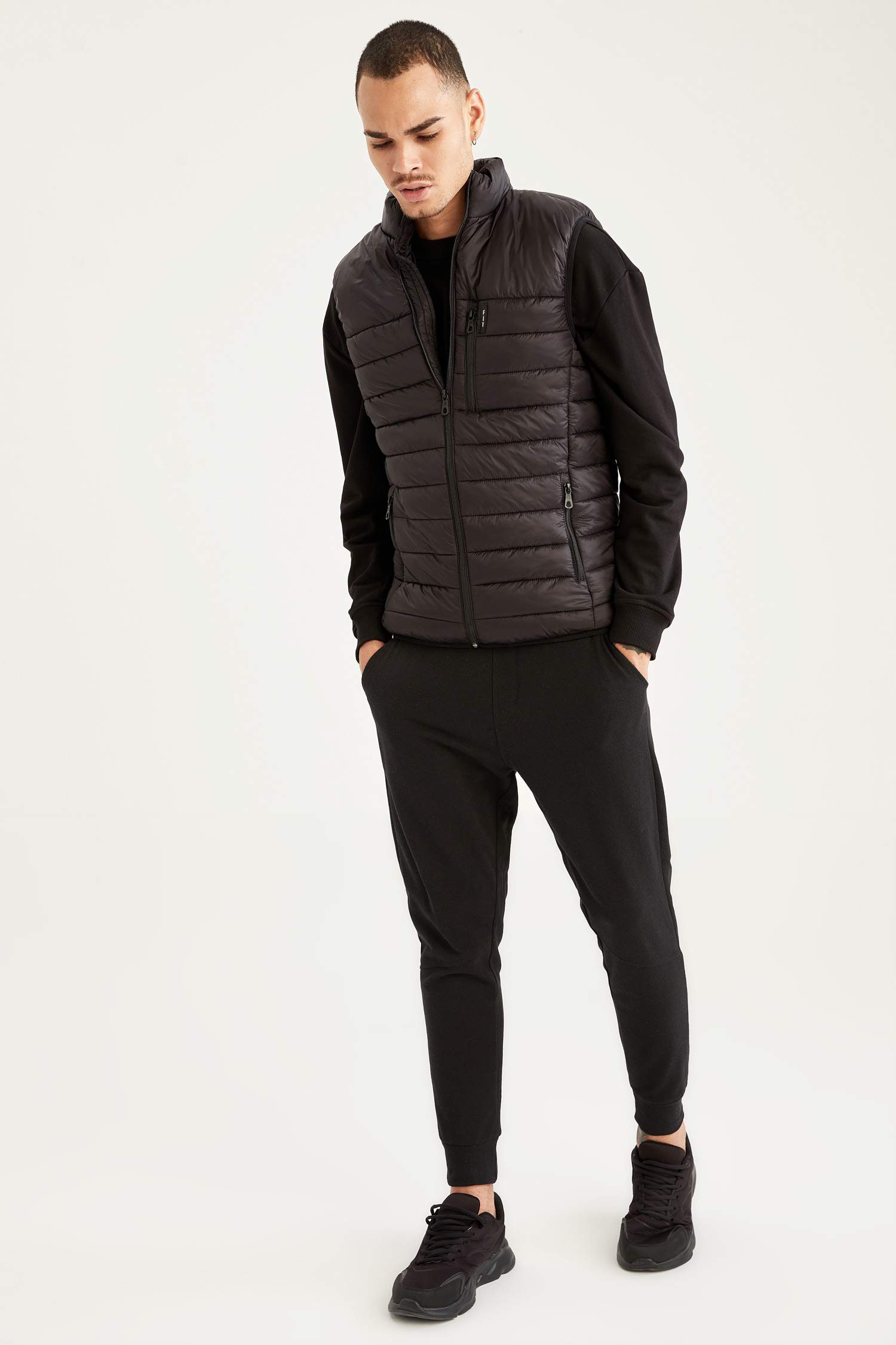 Slim Fit Dik Yaka Şişme İnce Yelek