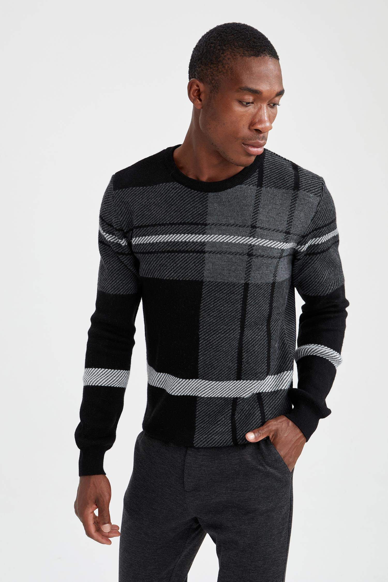 Slim Fit Ekose Desenli Triko Kazak